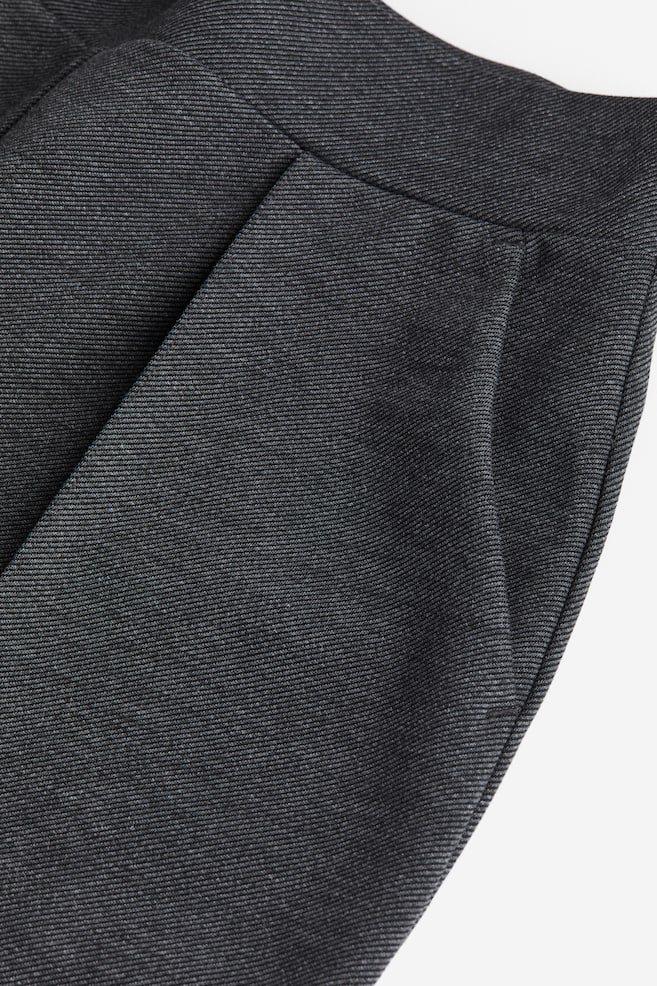 High-waisted tailored trousers - Dark grey/Black/Dark grey/Checked/Dark grey/Pinstriped - 6