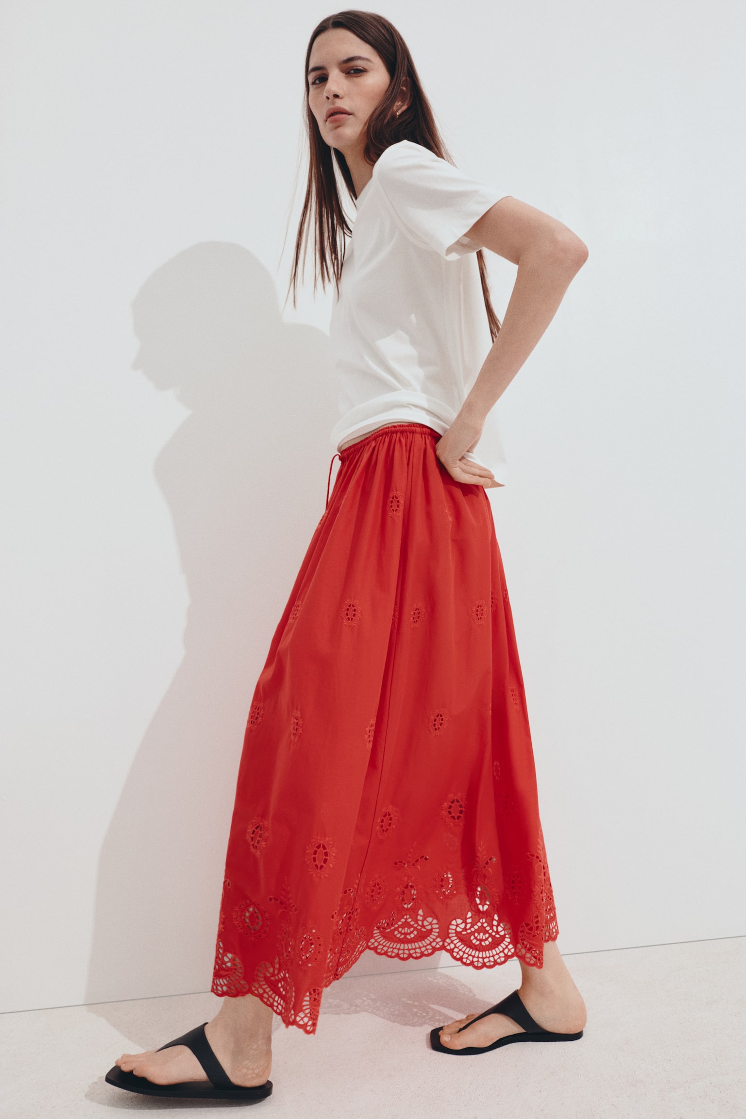 Женская юбка H&M Eyelet-Embroidered Drawstring, цвет: Красный — фото 4
