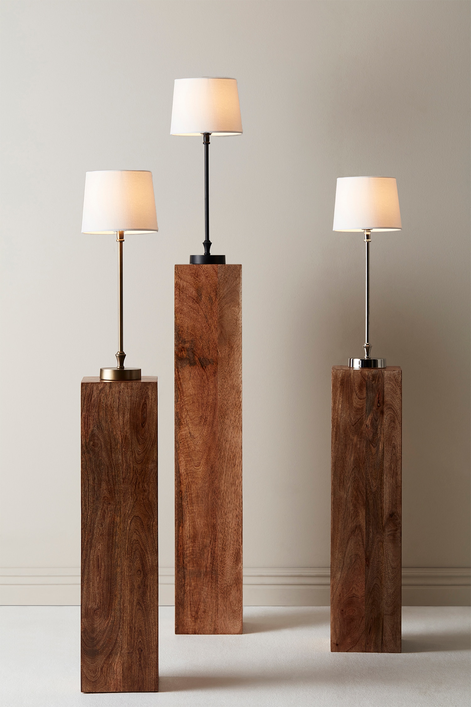 Lampada Da Tavolo Liam 59 Cm - Bianco/Nero