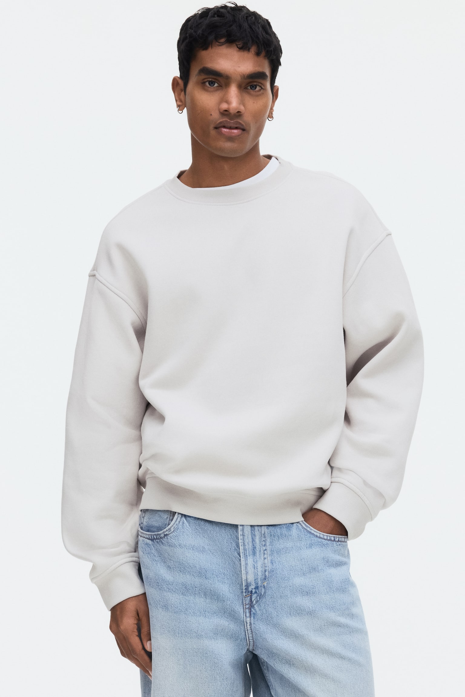 Mikina Loose Fit - Světle šedá/Černá/Tmavě šedá/Tmavomodrá/Hnědá/Červená/Zelenomodrá/Zelená/Zelená/Tlumená modrá/Tlumená khaki zelená/Šedý melír/Bleděmodrá/Růžová/Švestková/Hnědá - 2