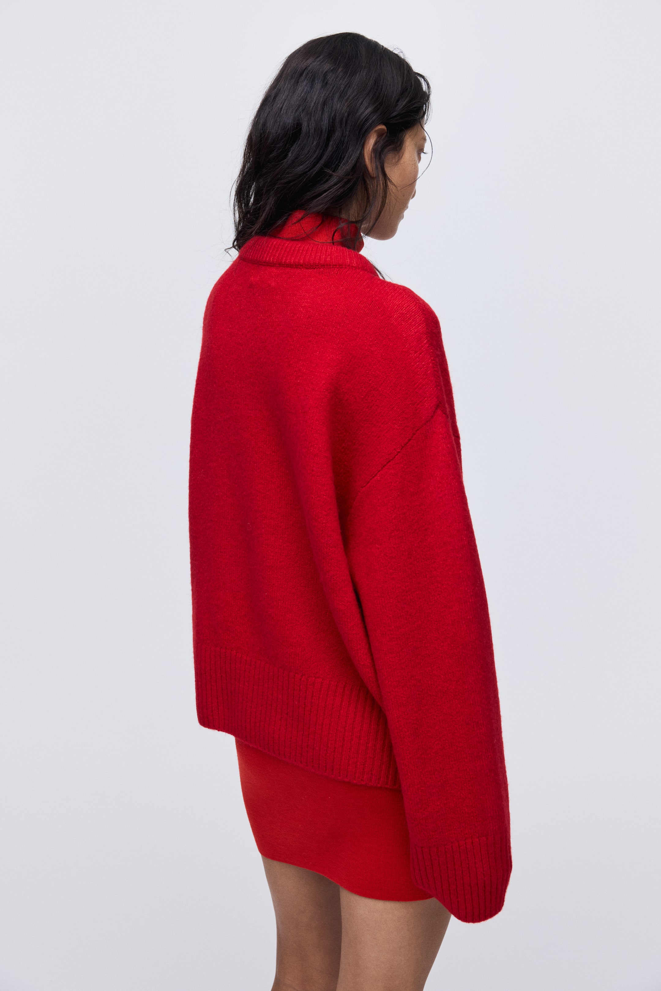 View larger image: Oversized Sweater - Red - Ladies | H&M CA 4