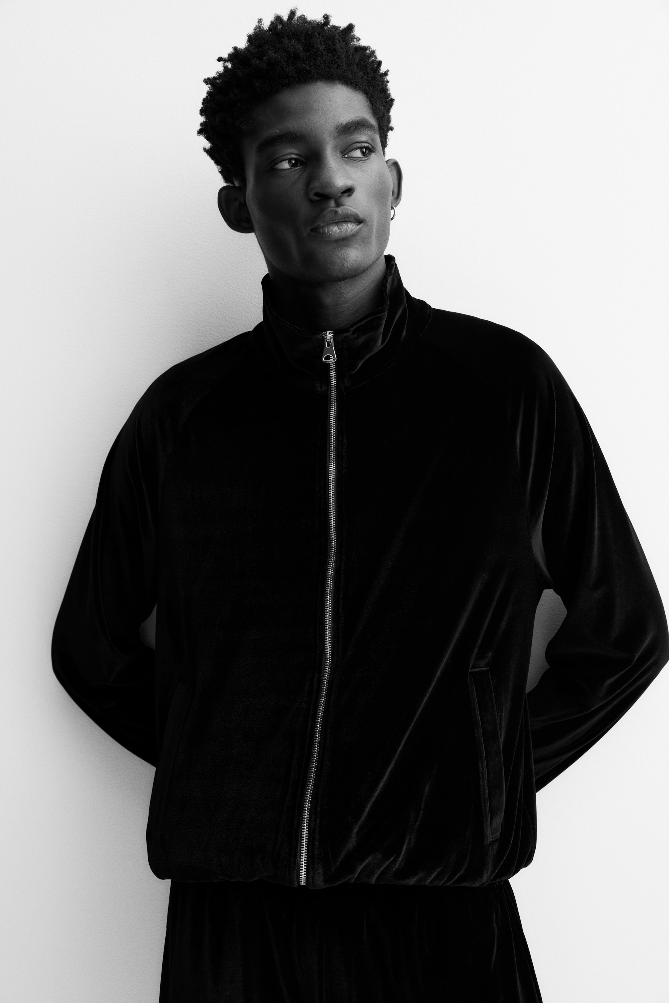 View larger image: Velour tracksuit - Black - Men | H&M IN 2