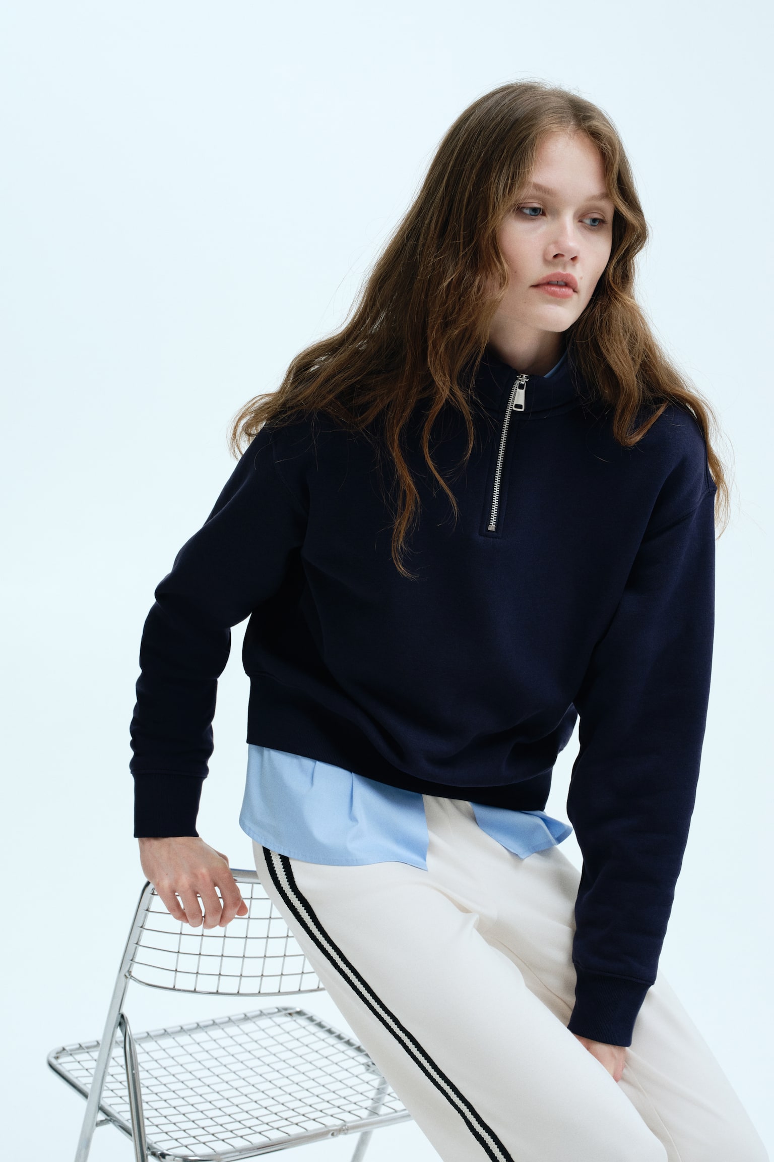 Zip-top sweatshirt - Navy blue/Brown/Light beige - 6