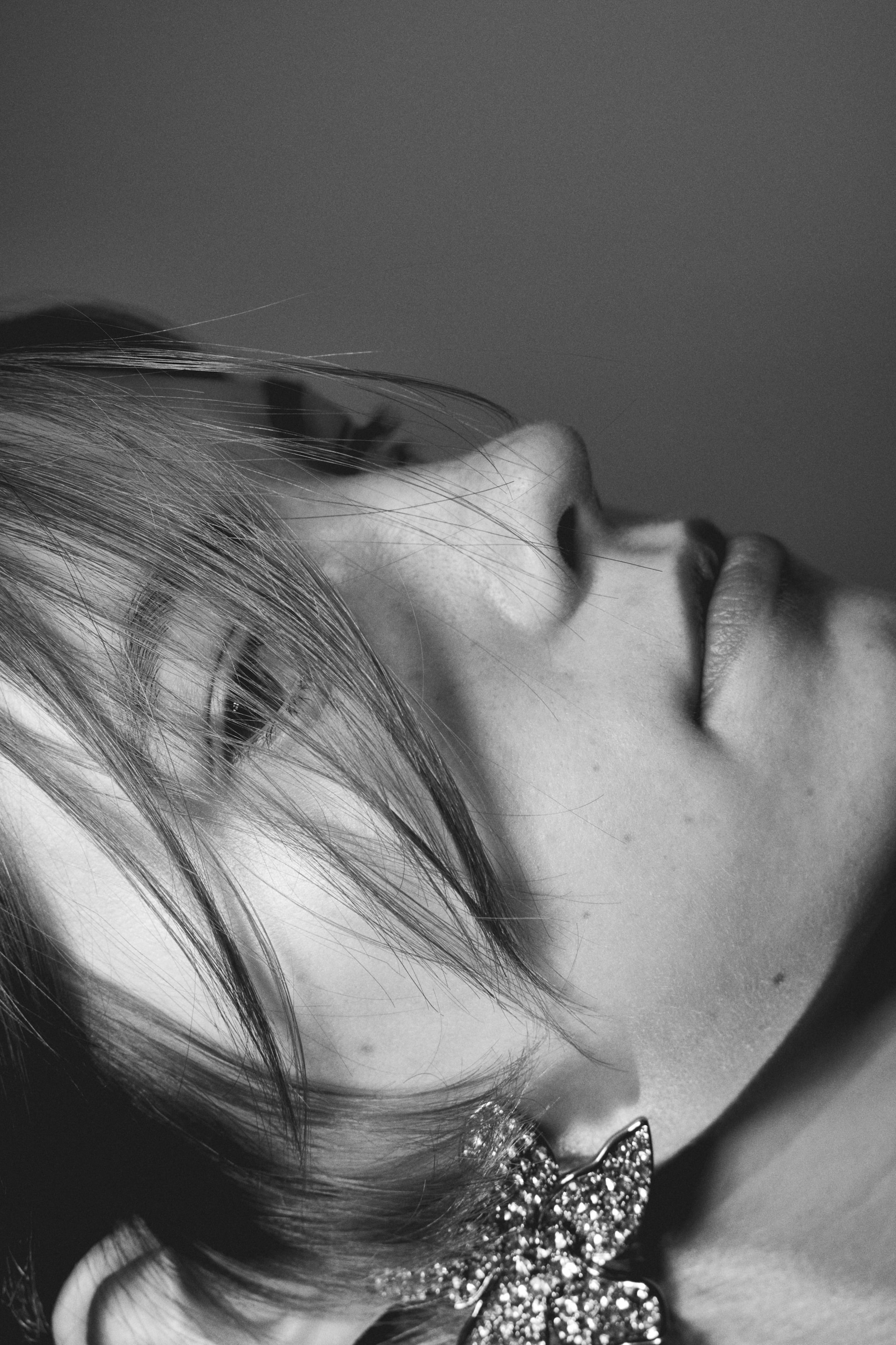 Nagyobb kép megtekintése: Virág alakú fülbevaló - Ezüstszínű - NŐI | H&M HU 1