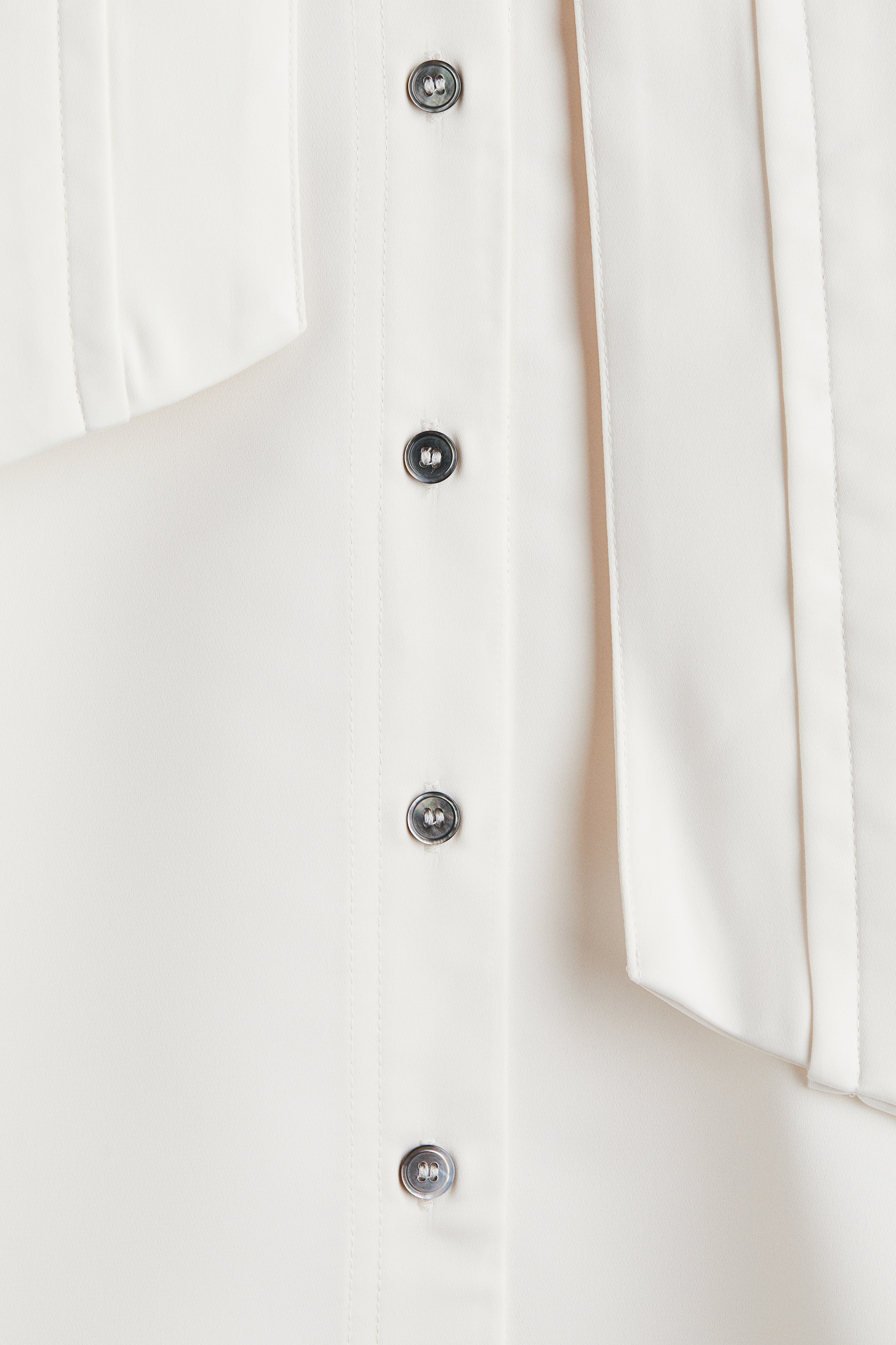 Bow-collar blouse