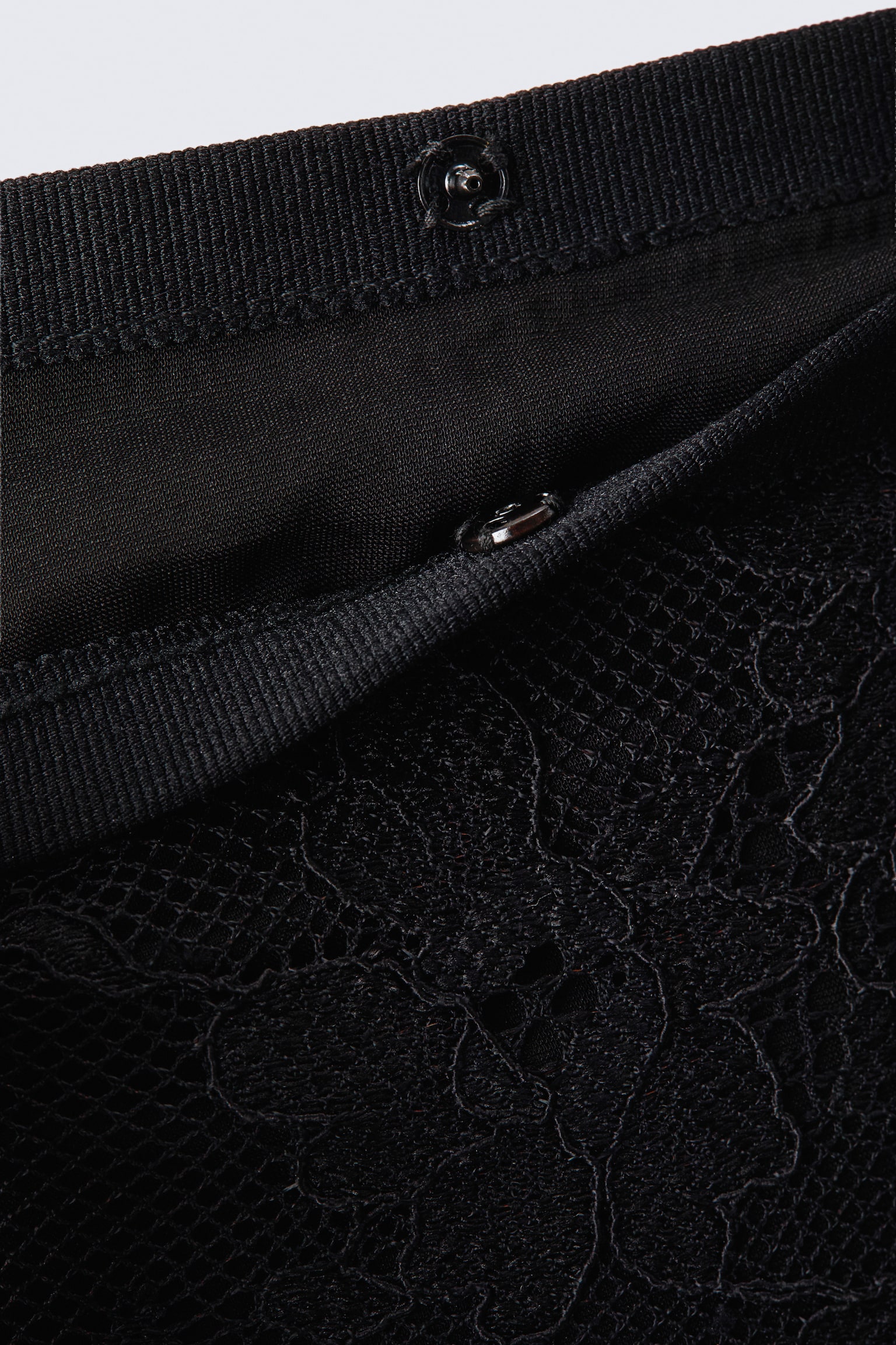 Женская юбка H&M Embellished Lace, цвет: Чёрный — фото 4