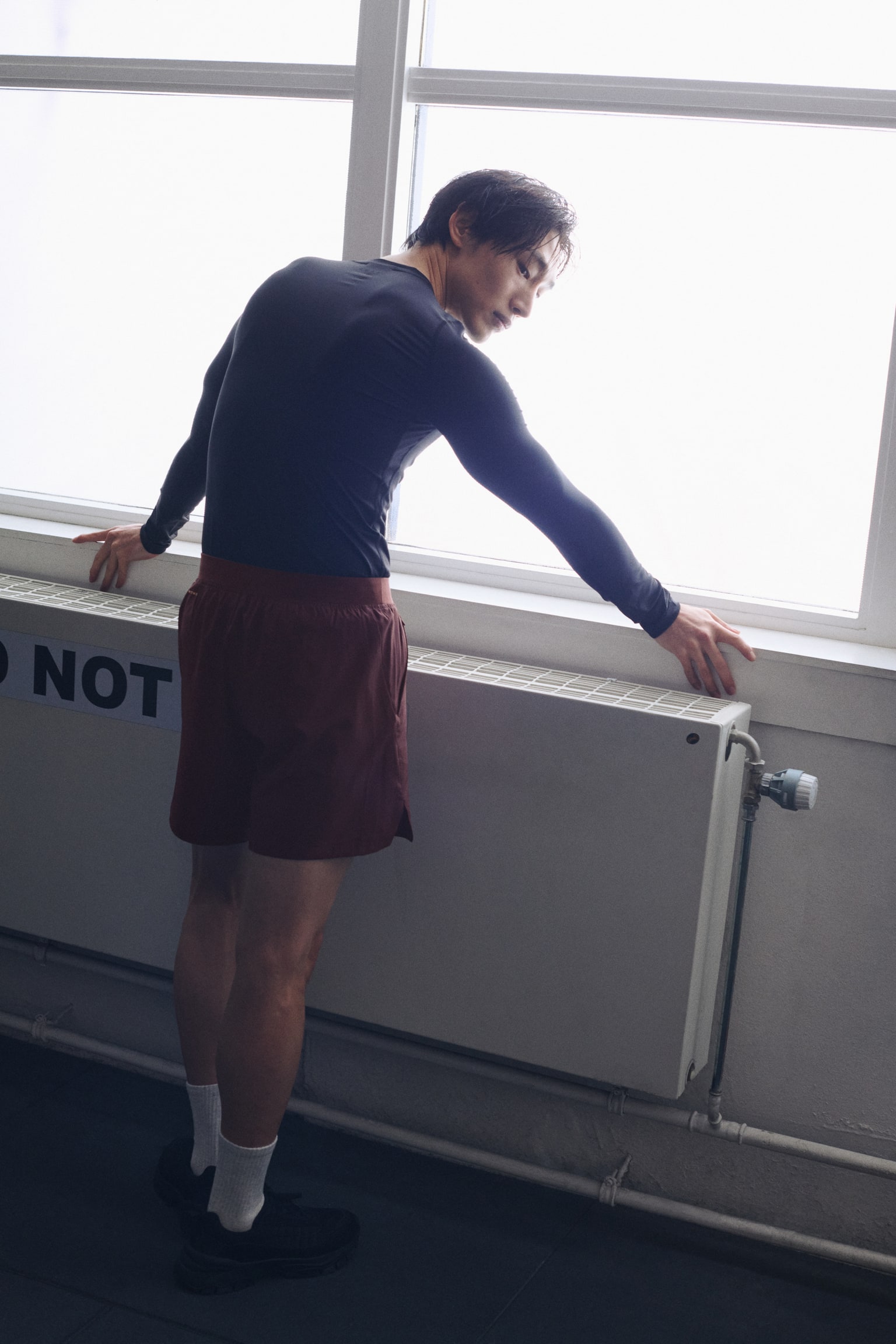 מכנסי ספורט עד מעל הברך DryMove™‎ - בורדו/ירוק כהה/דוגמה/שחור/כחול נייבי - 7