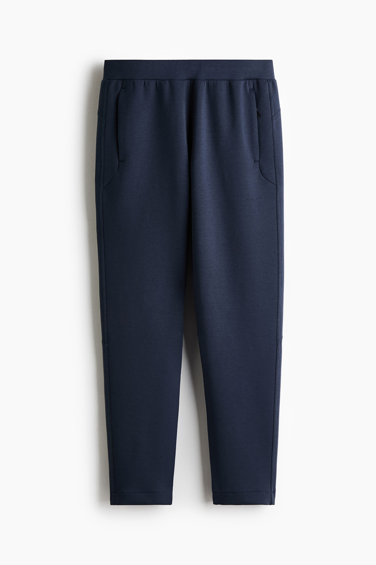 Regular Fit Tapered sports joggers with DryMove™
