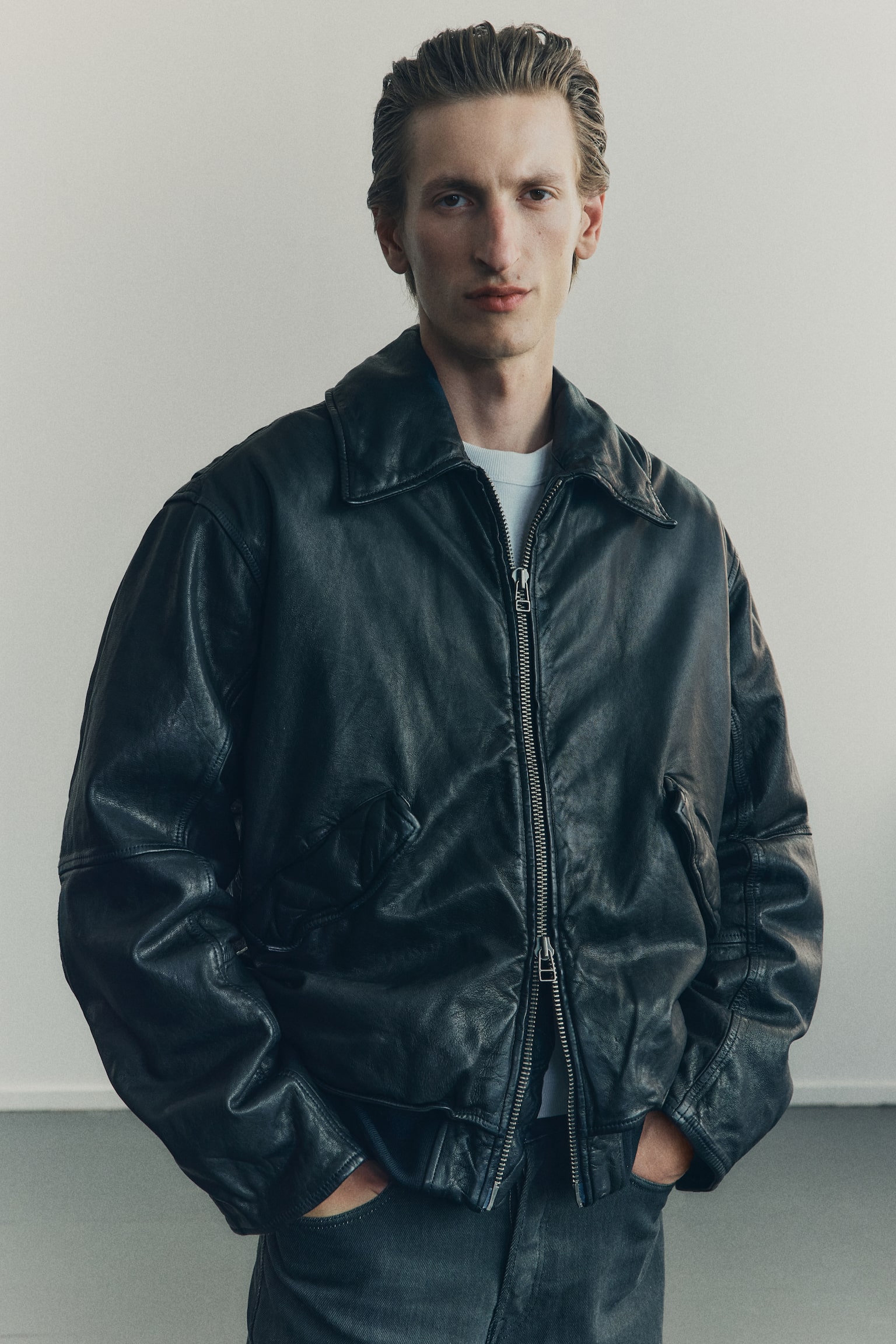 寬鬆剪裁真皮飛行外套 - 黑色 - 2