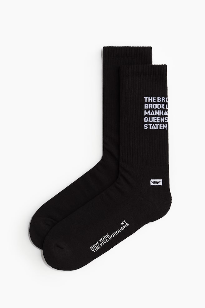 Motif-detail socks - Black/New York - 1