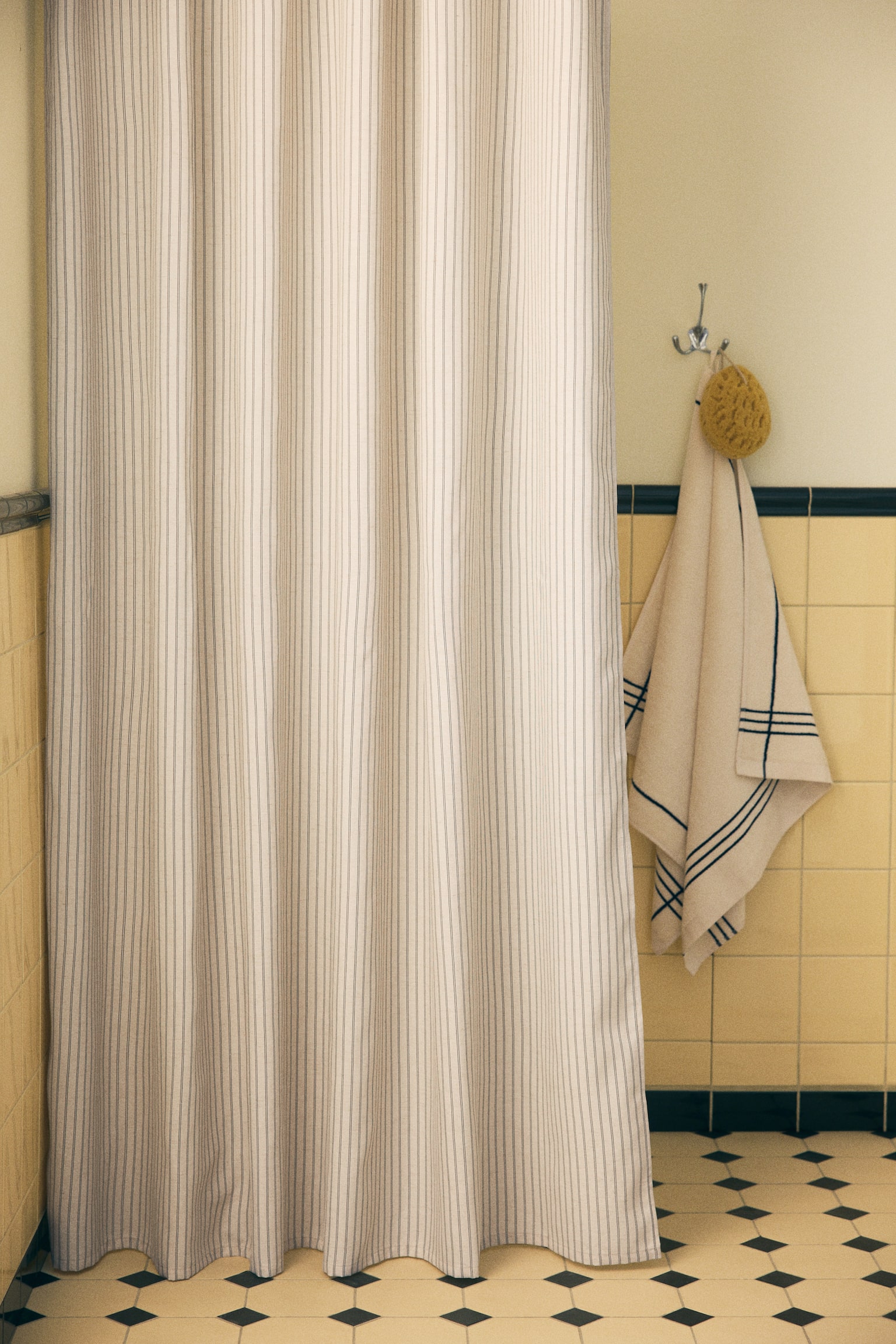 Linen-blend shower curtain - Cream/Striped/White/Striped - 1
