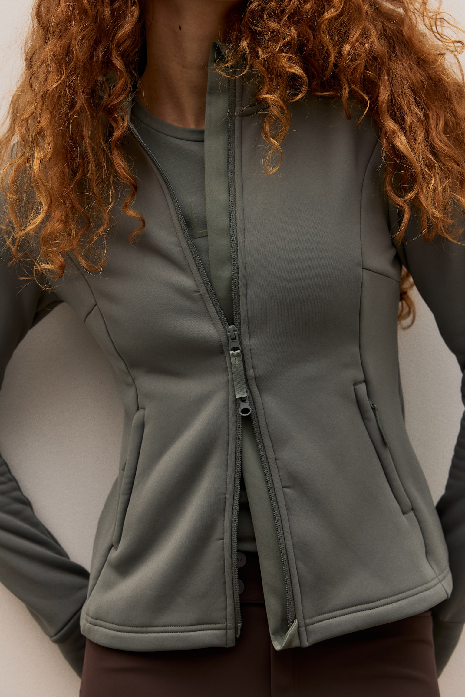 Slim Fit Hooded Sports jacket - Khaki green/Black - 3