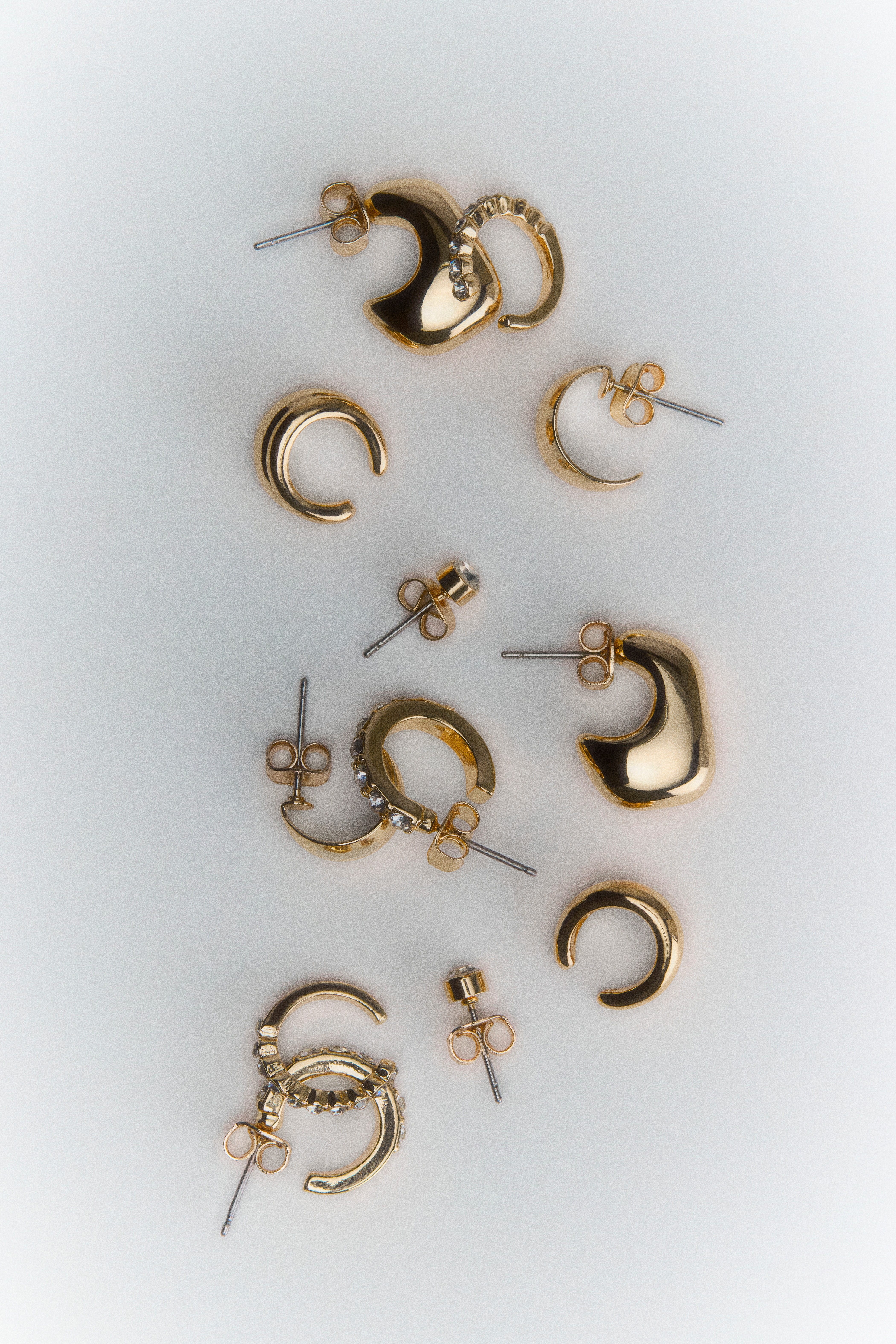 Øredobber og ear cuffsModell