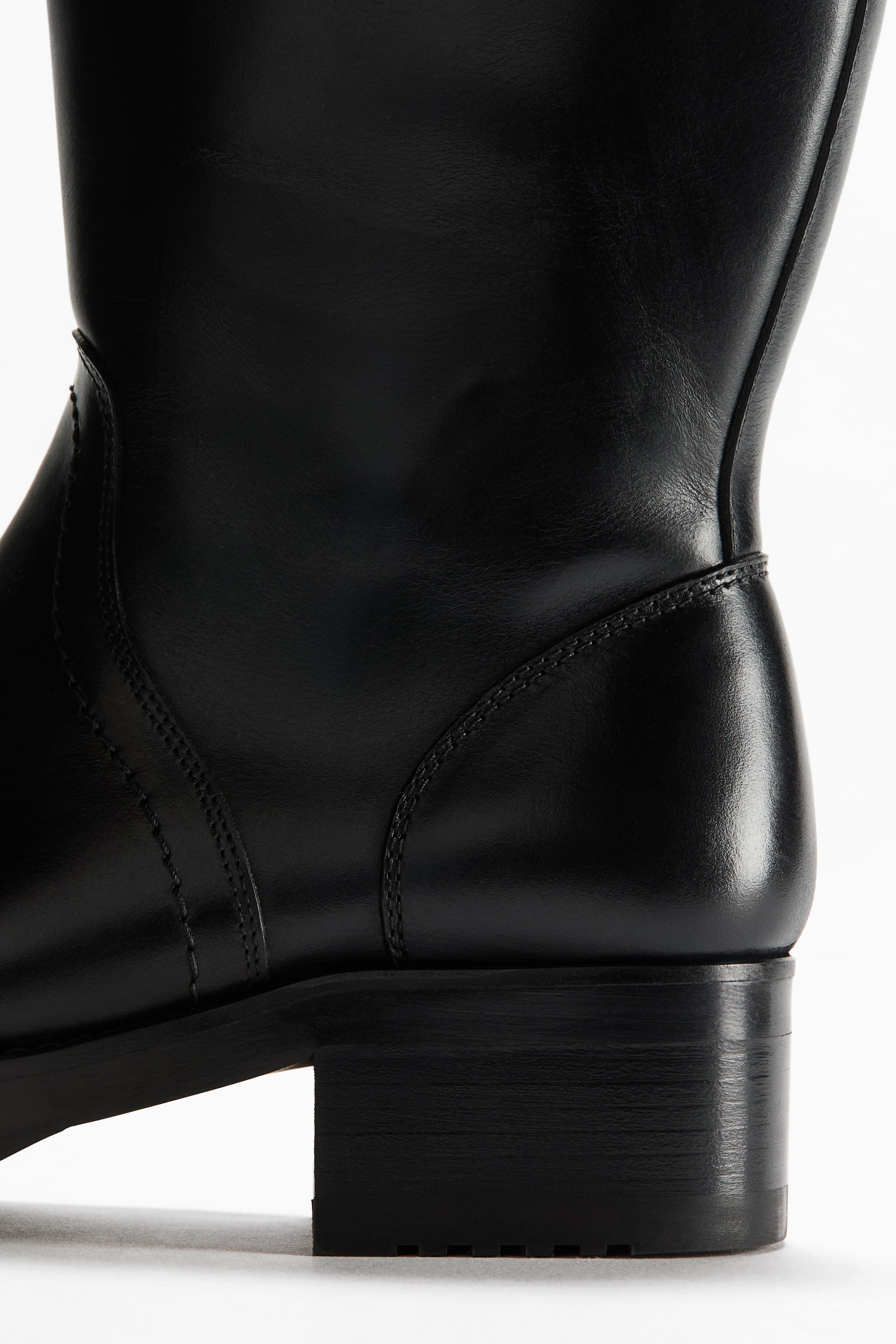 Bottes en cuir de hauteur mi-mollet