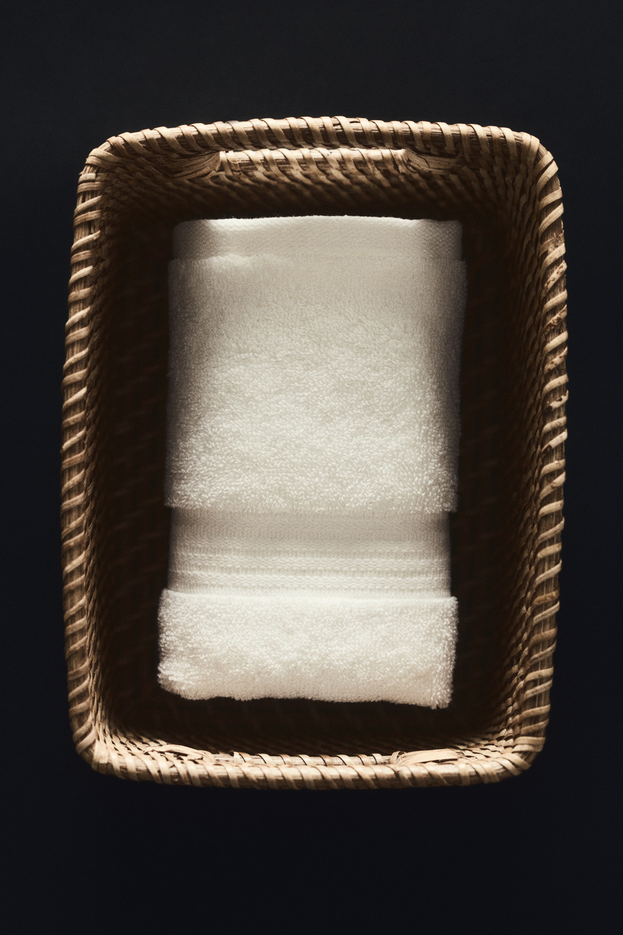 Grotere afbeelding bekijken: Rotan opbergmandje - Donkerbeige - HOME | H&M NL 1