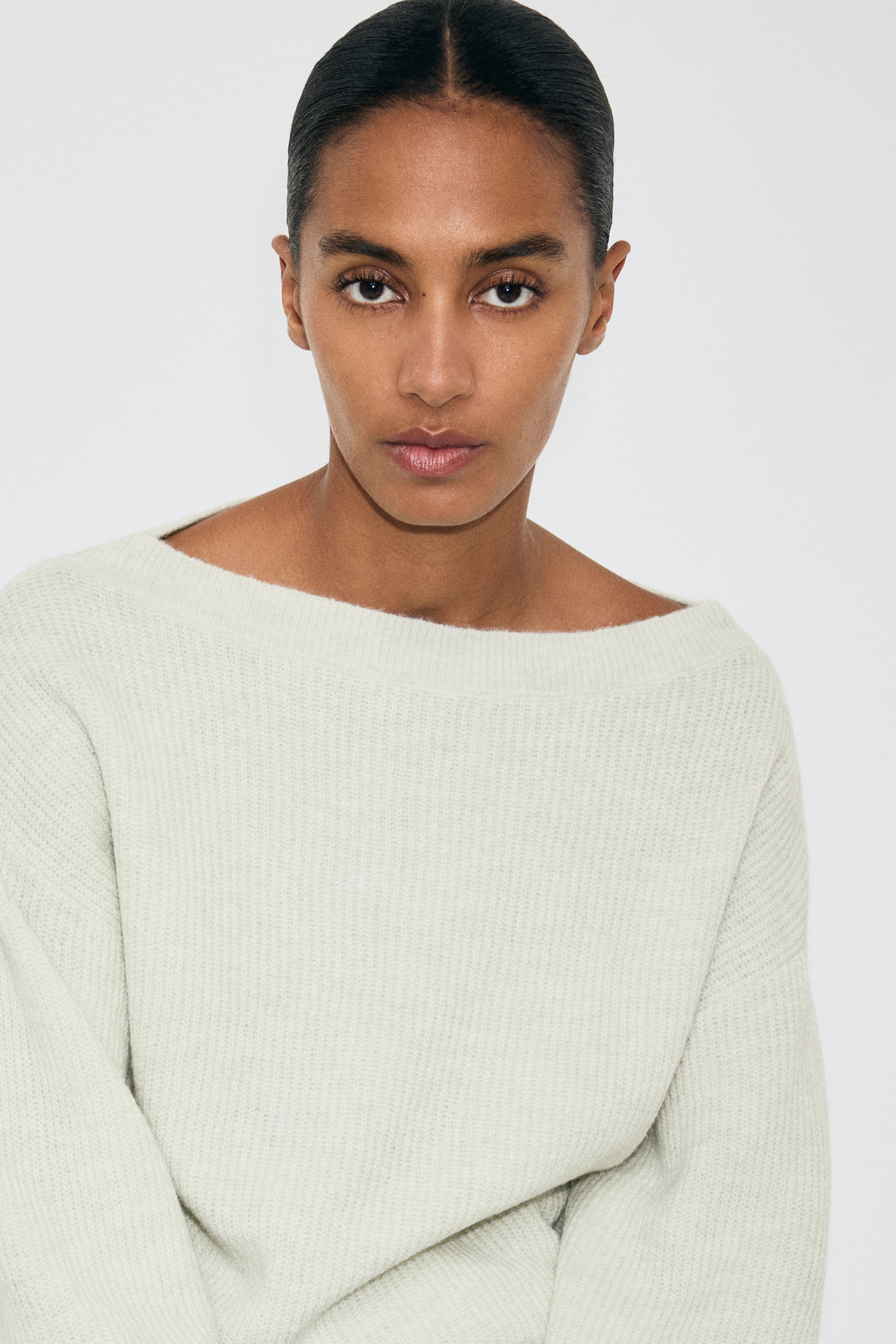 Boat-neck jumper