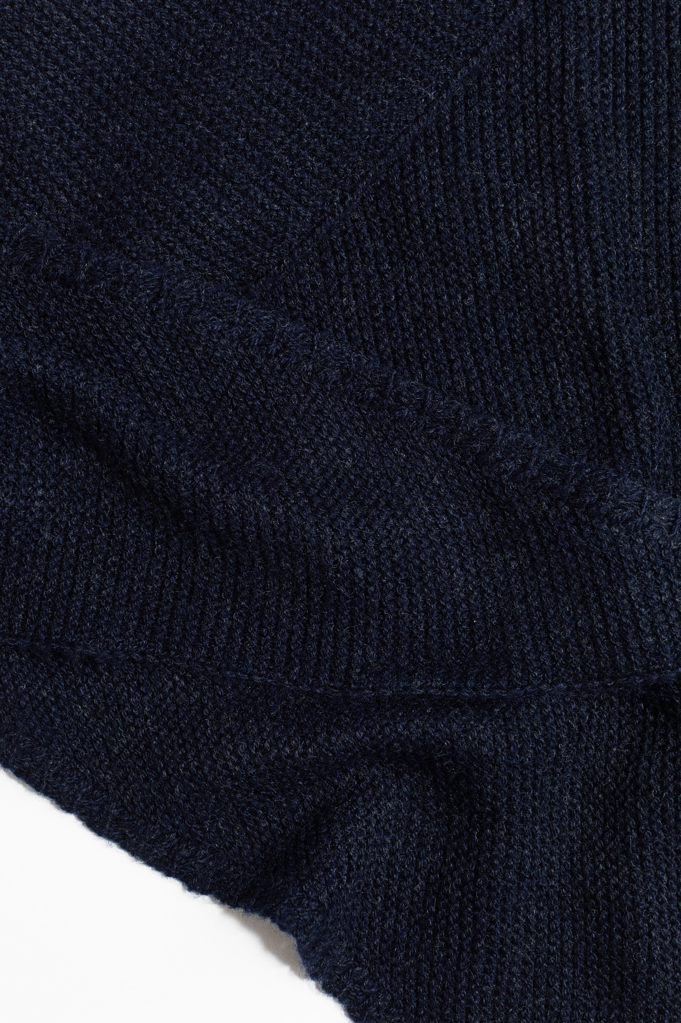 Garter-stitched triangle scarf