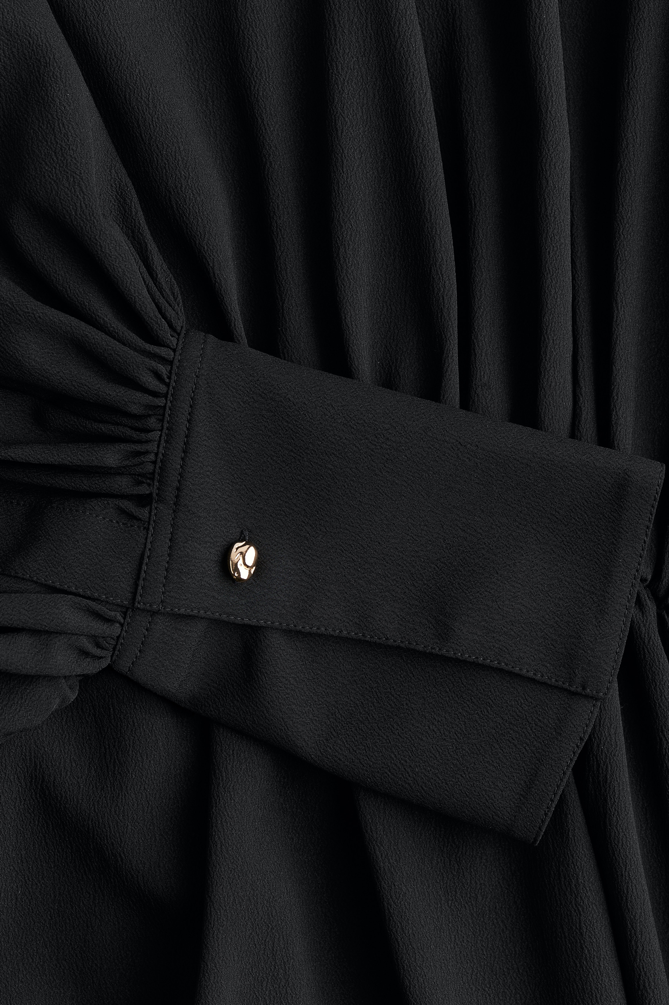 Asymmetric crêpe dress