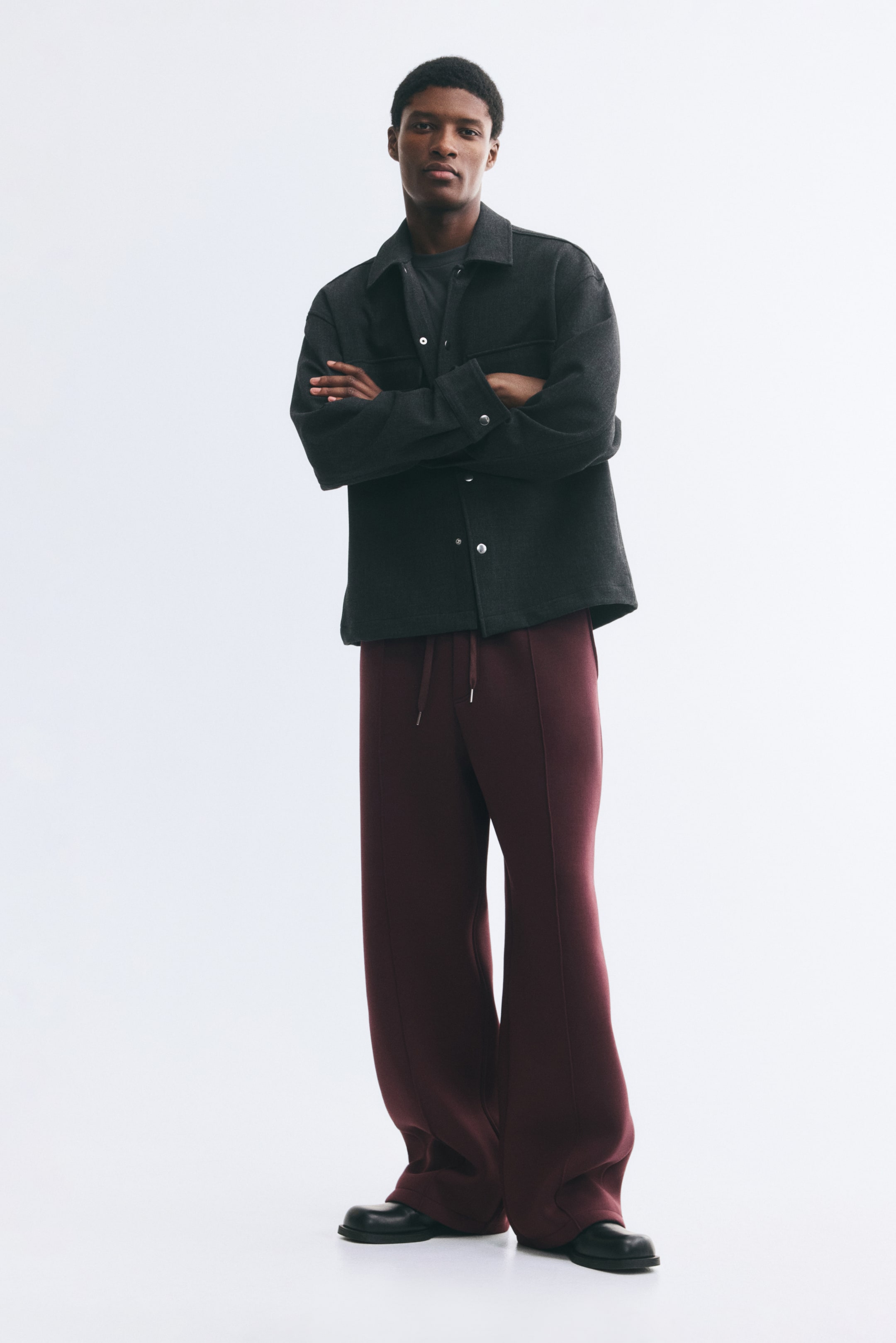 View larger image: Relaxed-Fit Tailored-Look Joggers - Burgundy - Men | H&M CA 1