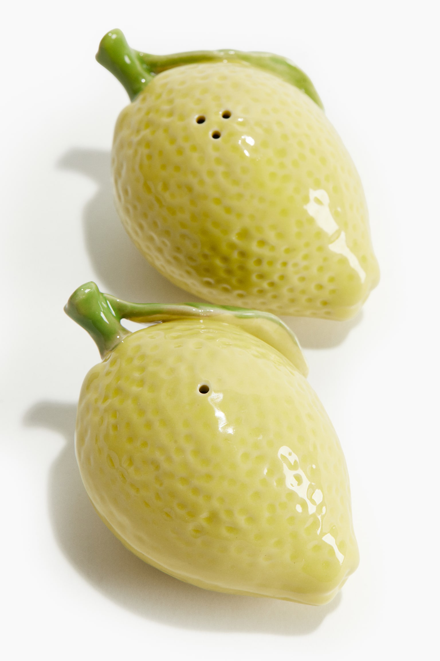 Stoneware salt and pepper shakers - Yellow/Lemon - 3