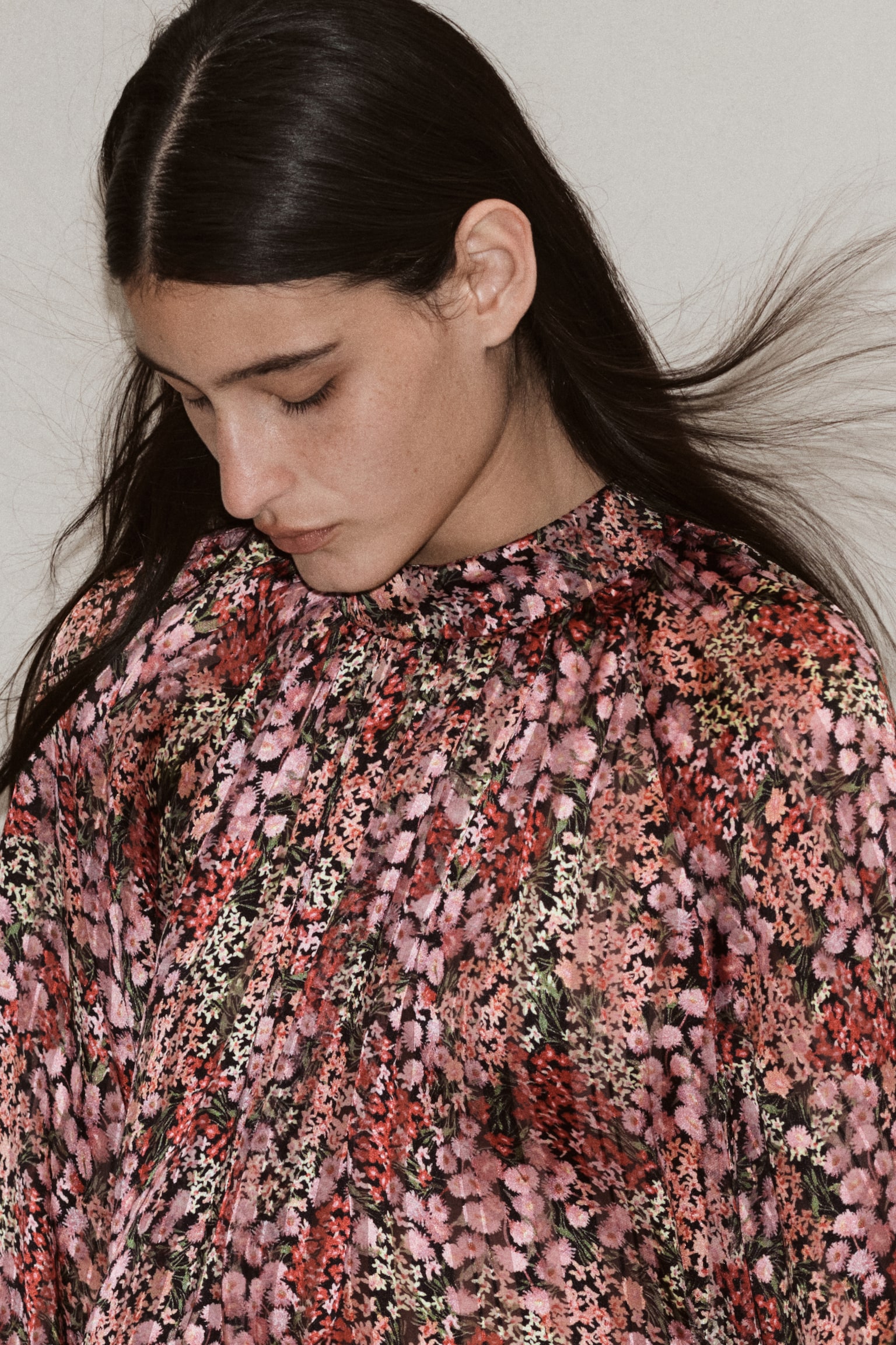 Женская блузка H&M Tie-Detail Chiffon Blouse, цвет: Розовый / С принтом — фото 3
