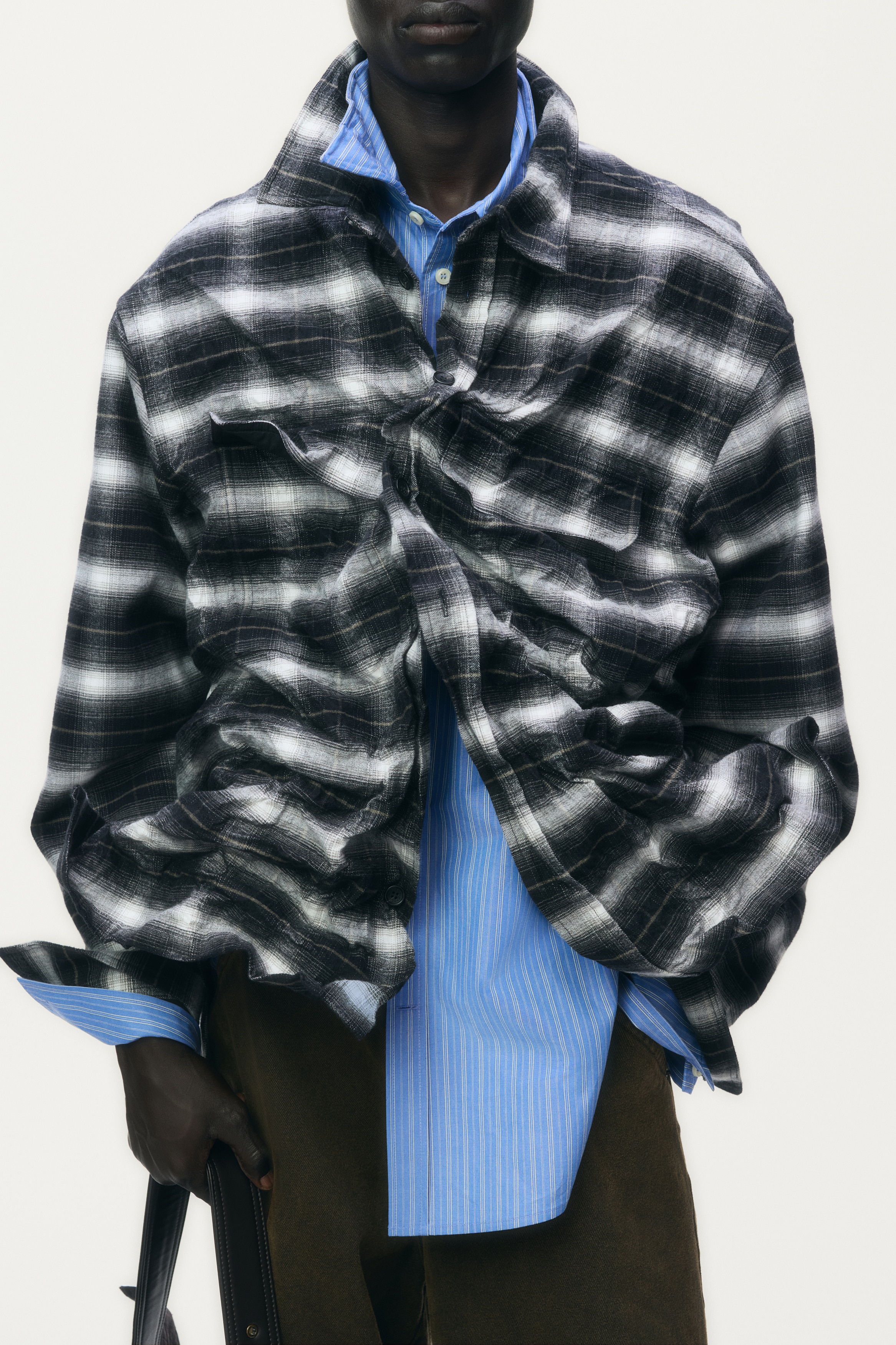 フォイルフランネルオーバーシャツ - ブラック／チェック - Men | H&M JP