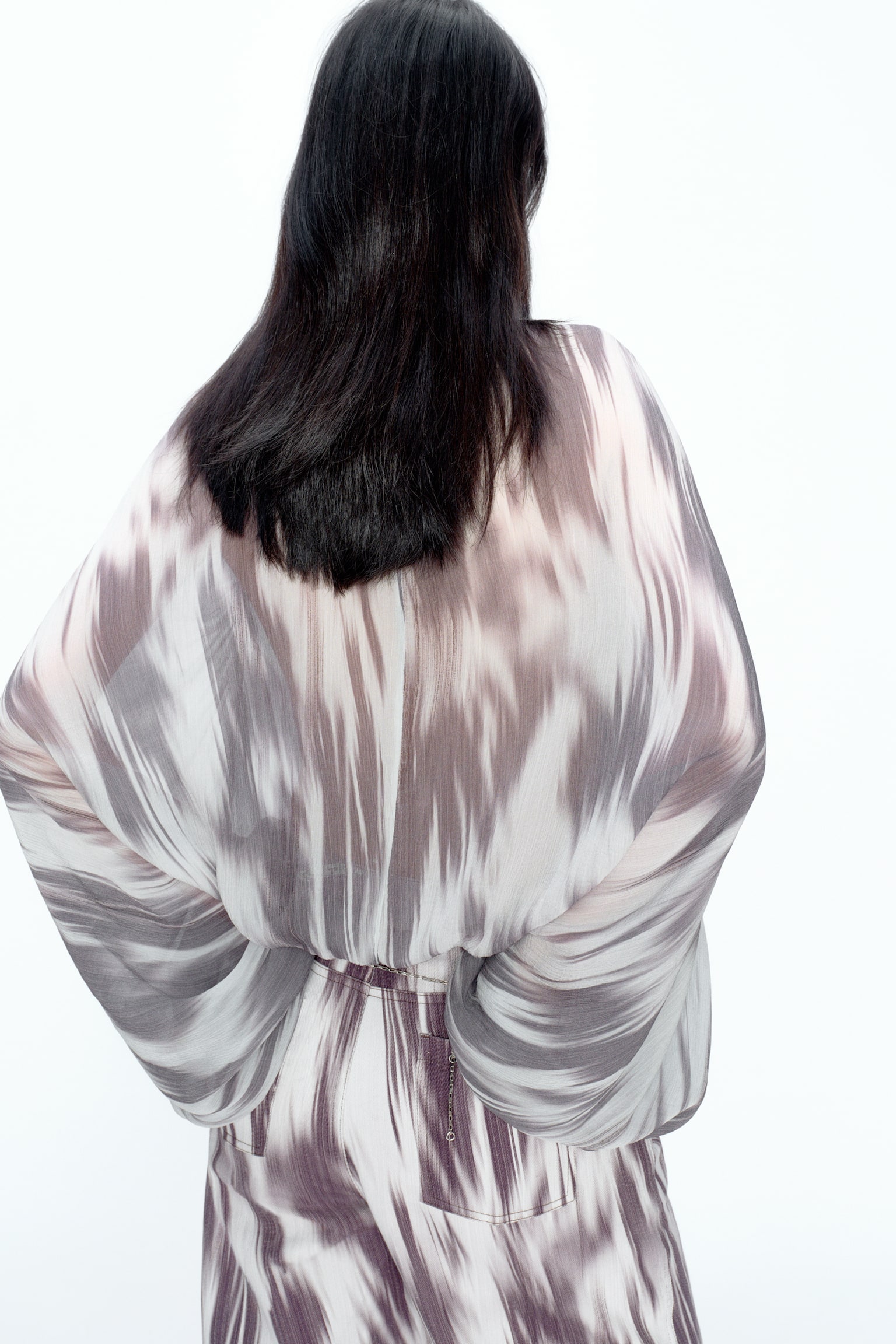 Balloon-sleeved chiffon blouse - White/Dark grey patterned - 6