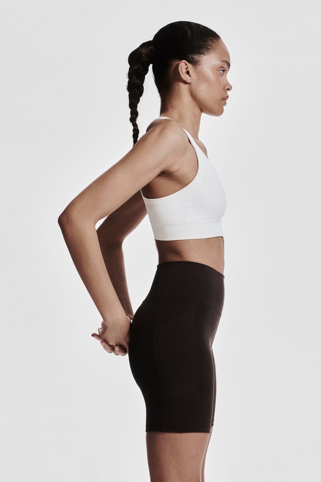 Seamless Medium-Support Sports Bra with DryMove - image 3