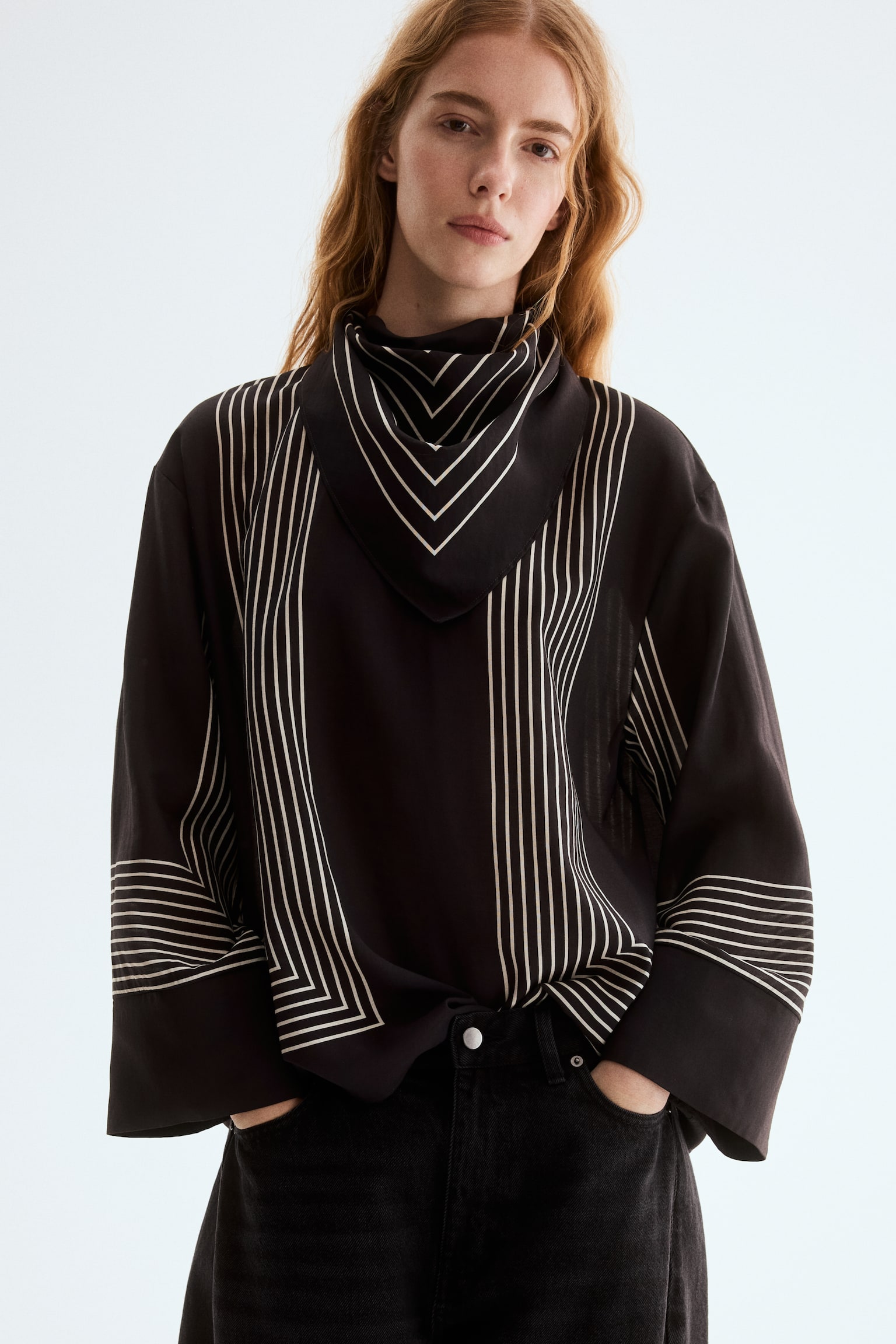 Blouse avec foulard - 6
