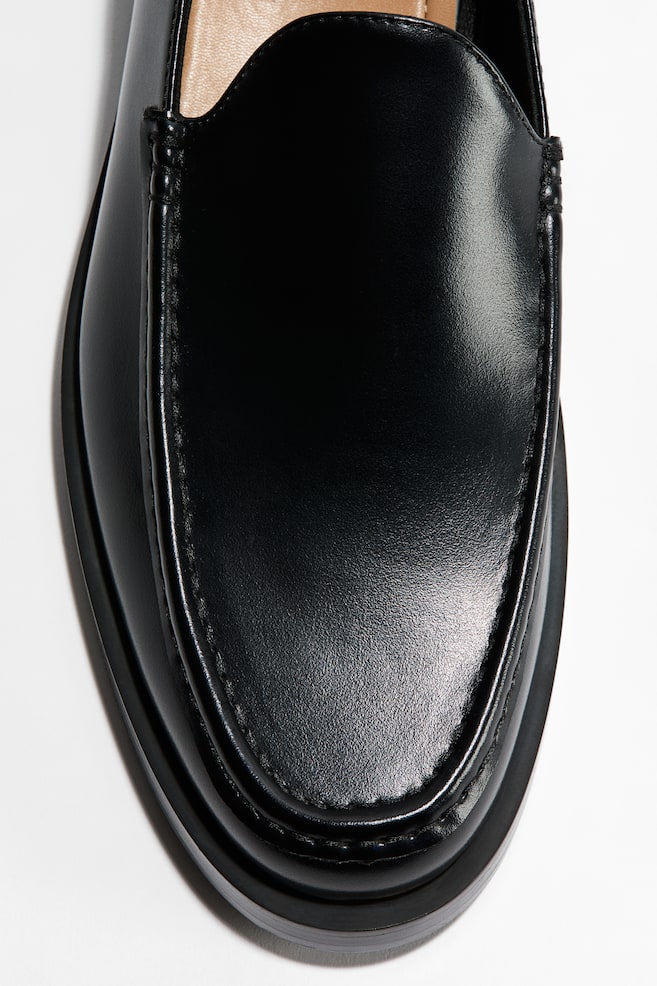 Moccasin-Seam Loafers - Black - 3