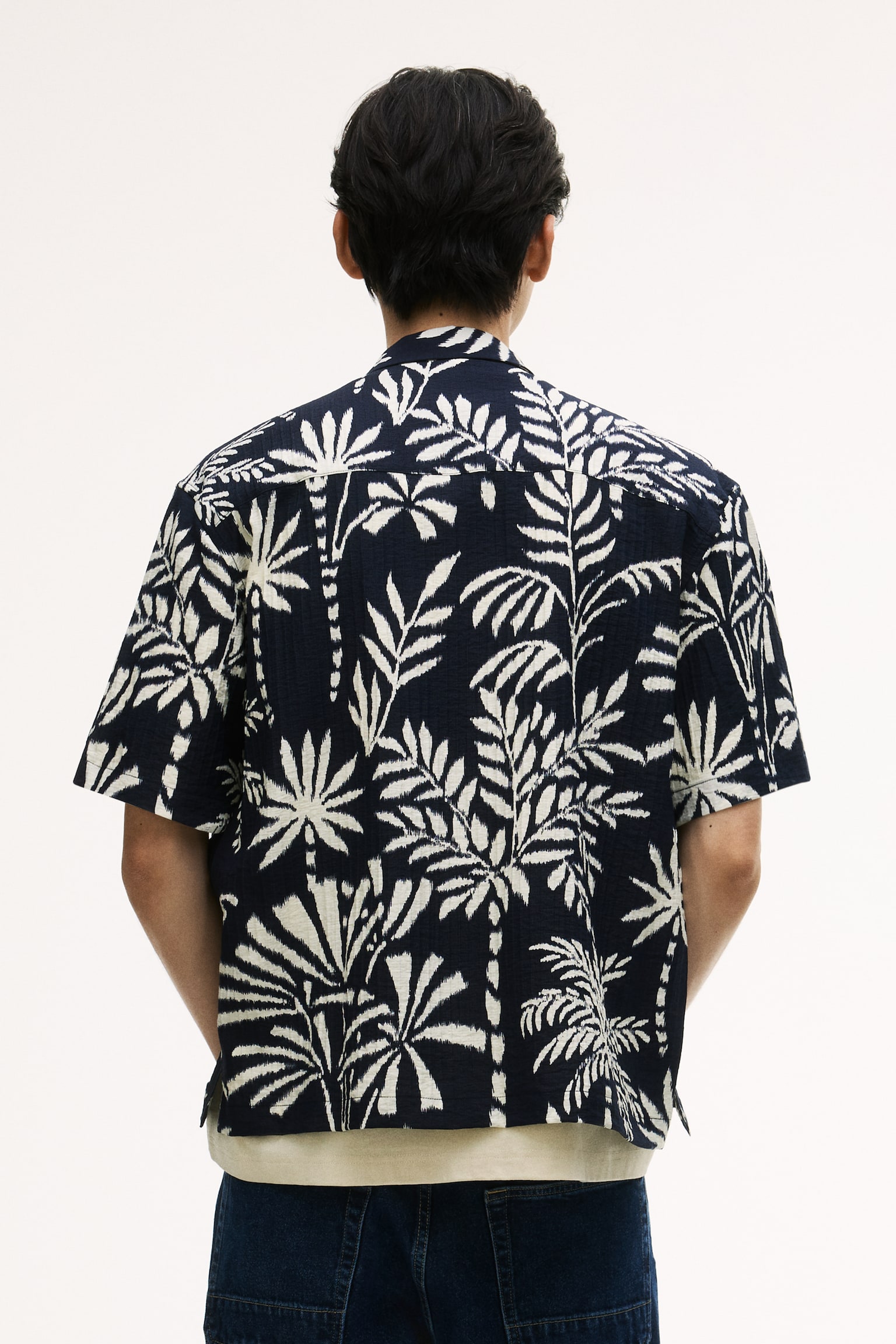 Camisa resort texturizada Regular Fit - Azul marino/Floreado/Blanco/Rojo floreado/Blanco/Flores verdes - 6