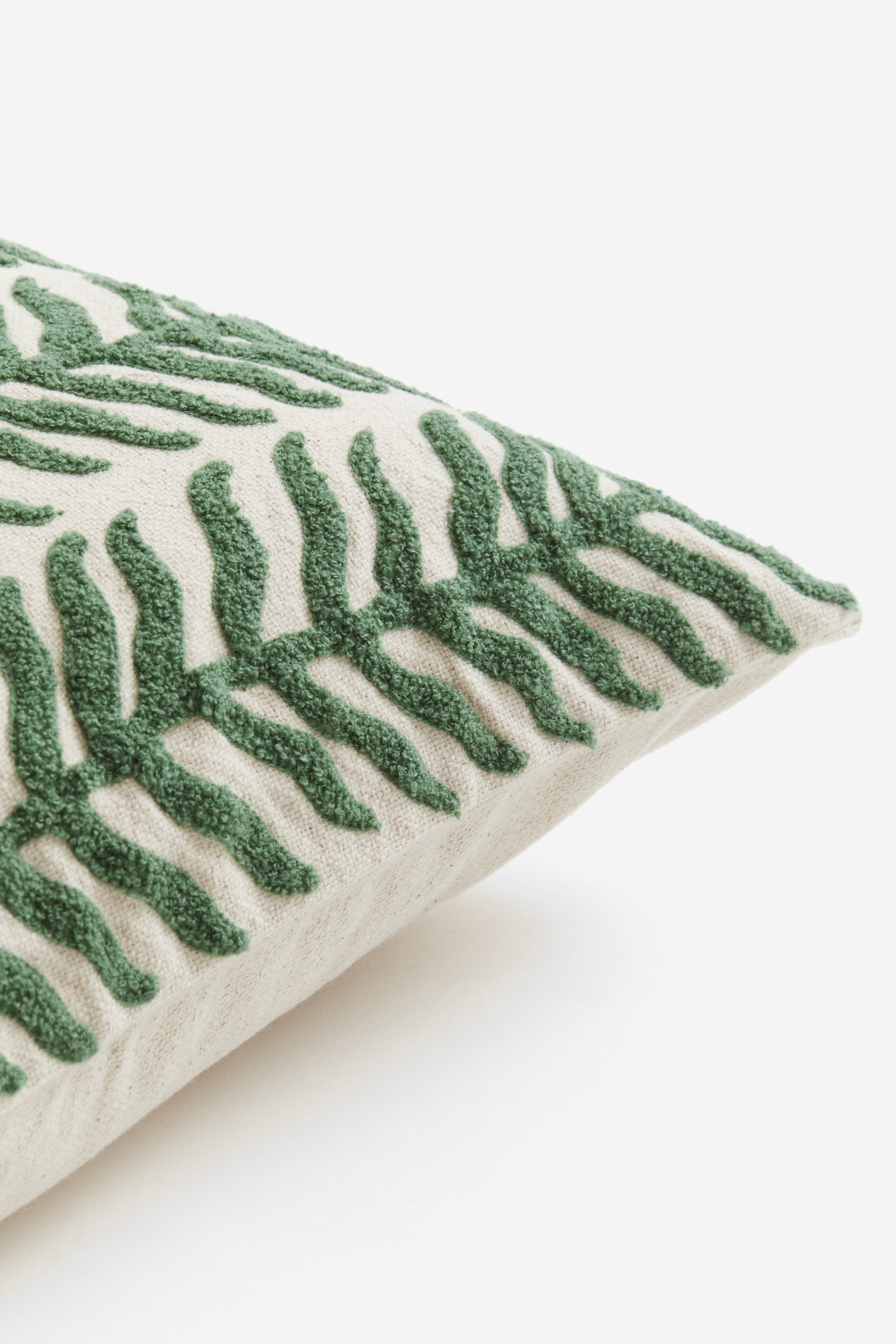 専用です❣️ハンドメイド♡モノグラム刺繍入りクッション2個セット