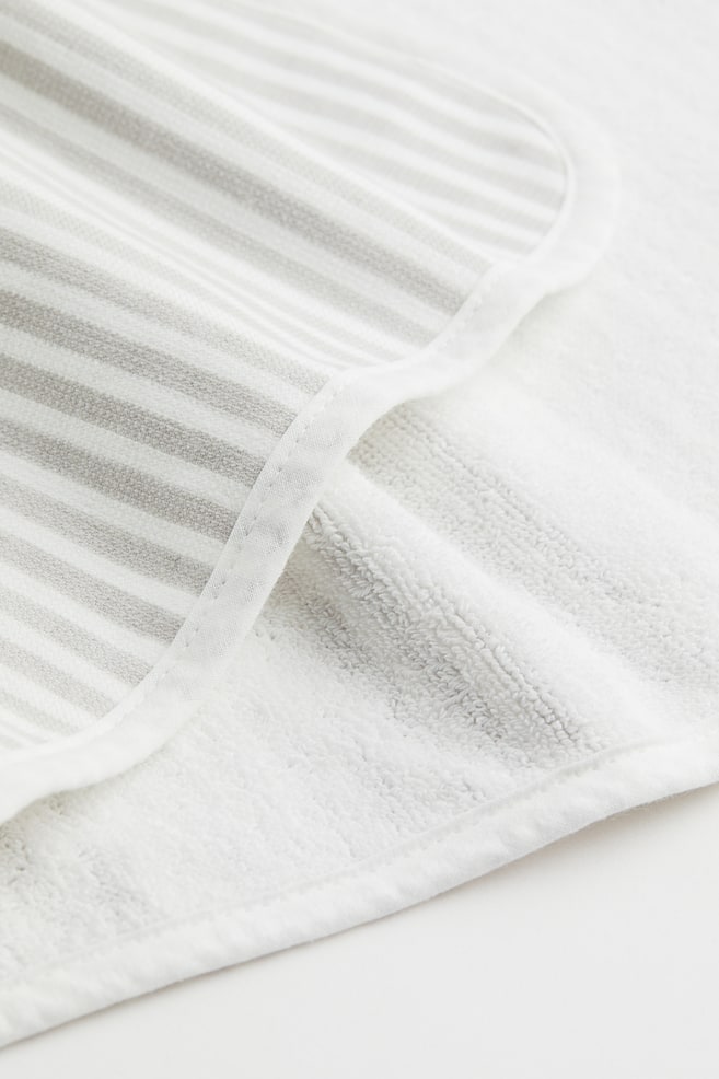 Hooded bath towel - Light grey/Striped/White/Spotted/Light beige/Leopard print - 2