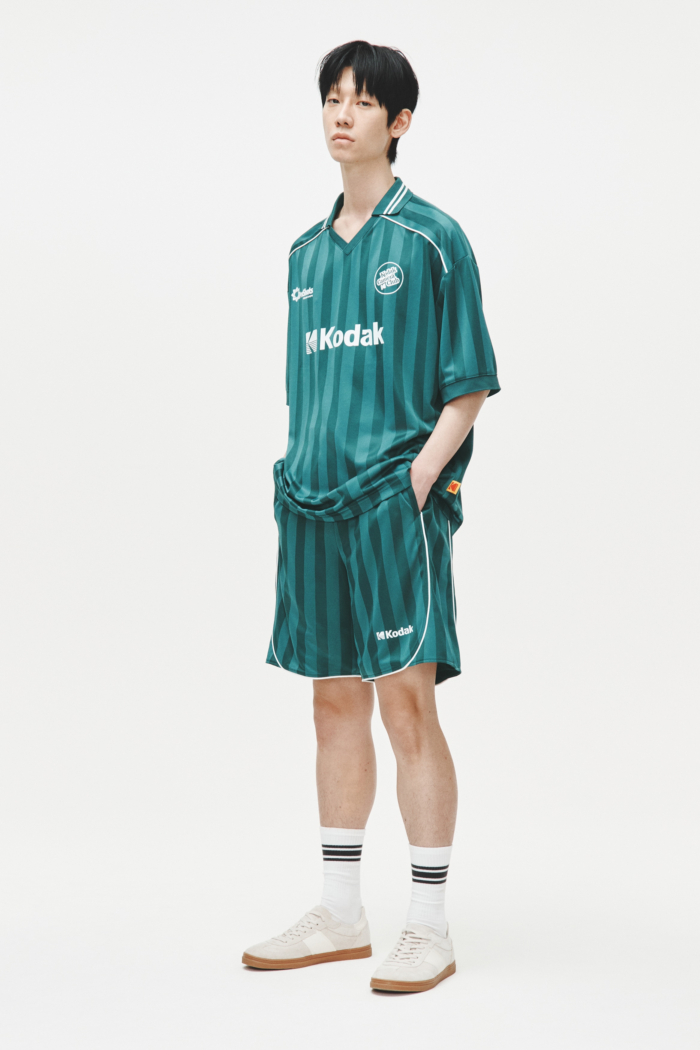 Loose-Fit Mesh Shorts