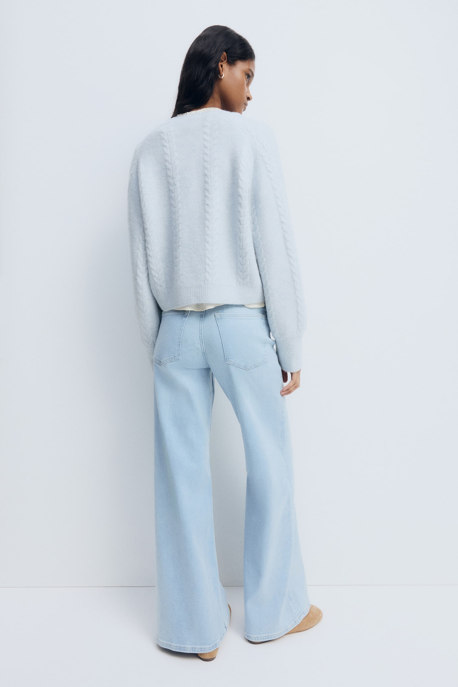 Cardigan in Zopfstrick - Blassblau/Hellbeigemeliert - 4