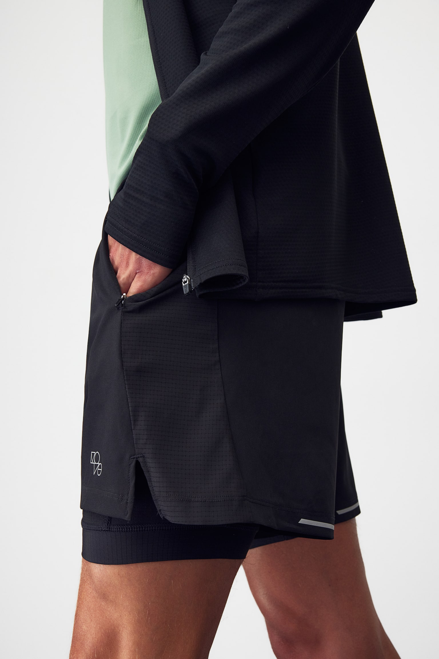 Double-layered running shorts in DryMove™ - Black/Grey - 8