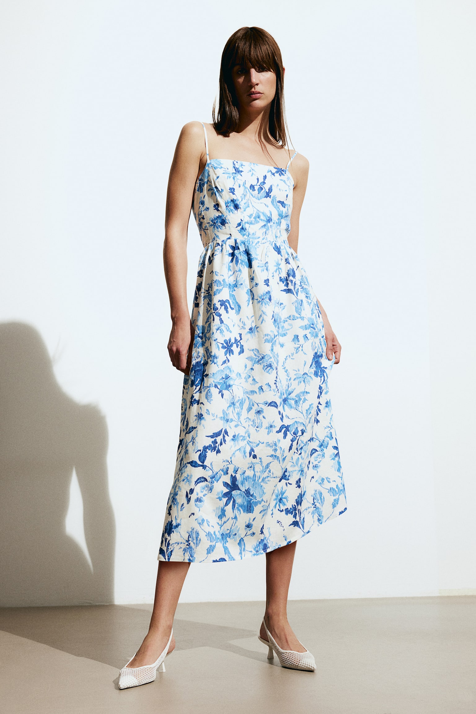 Linen Blend Midi Dress - White/Blue floral/Blue/Pattern - 4