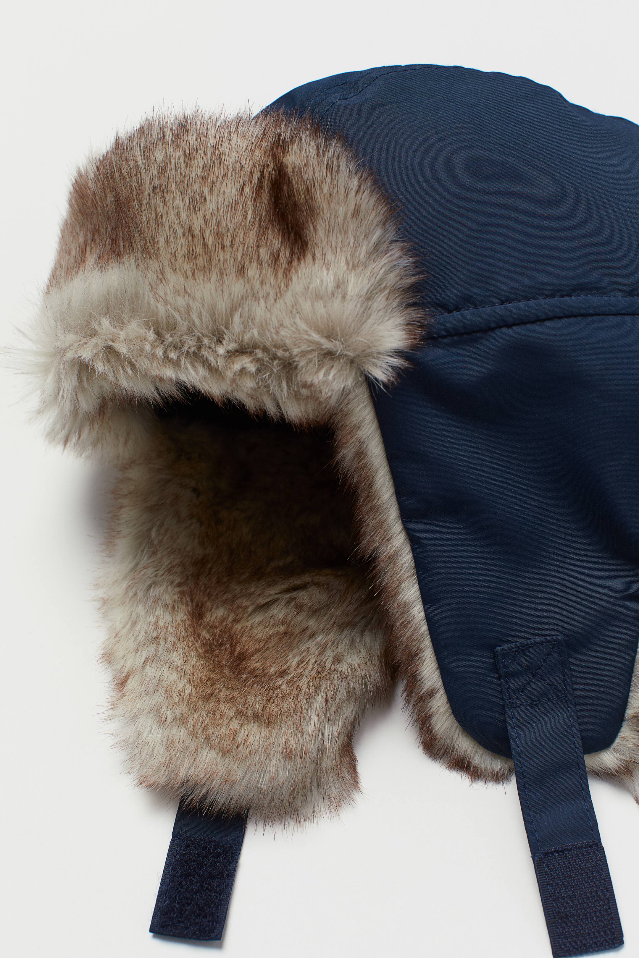 Barbour Muts met oorkleppen, model 'CLEADON' in zwart online kopen | P&C Barbour Muts met oorkleppen, model 'CLEADON' in zwart online kopen | P&C