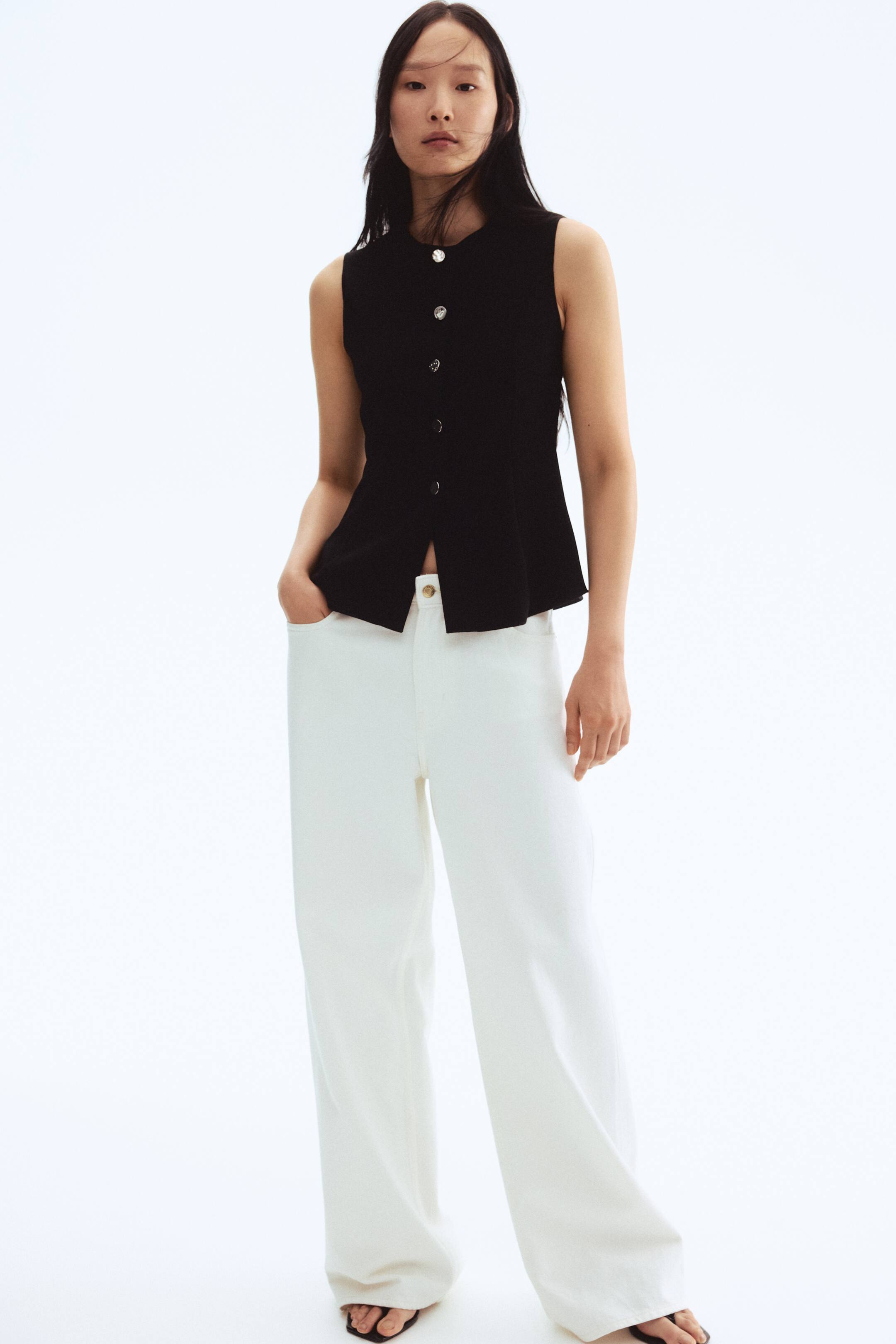 Büyük resmi görüntüle: İnterlok Yelek - Siyah - KADIN | H&M TR 1