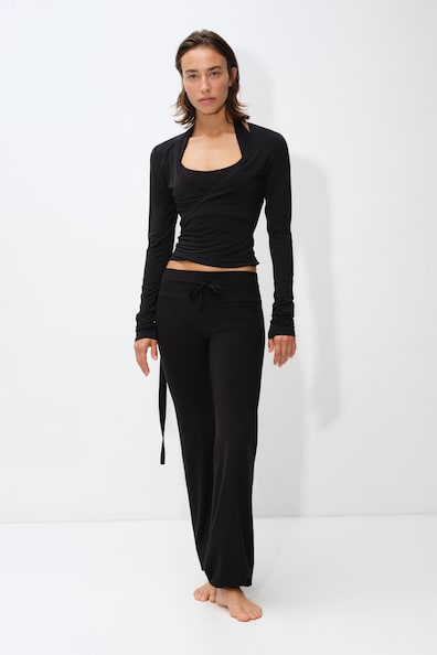 Sports wrap top in modal