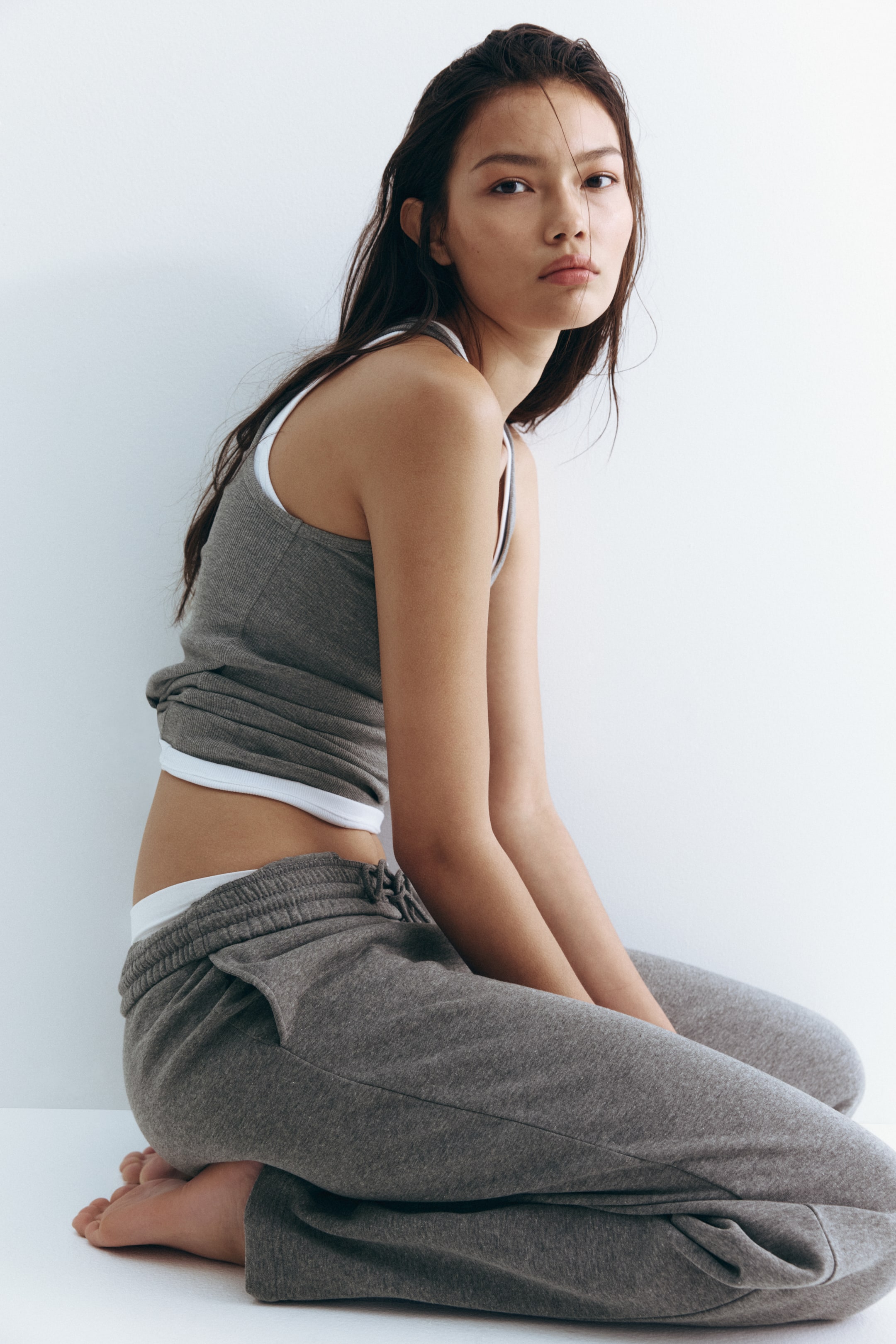 View larger image: Sweatpants - Gray melange - Ladies | H&M US 1
