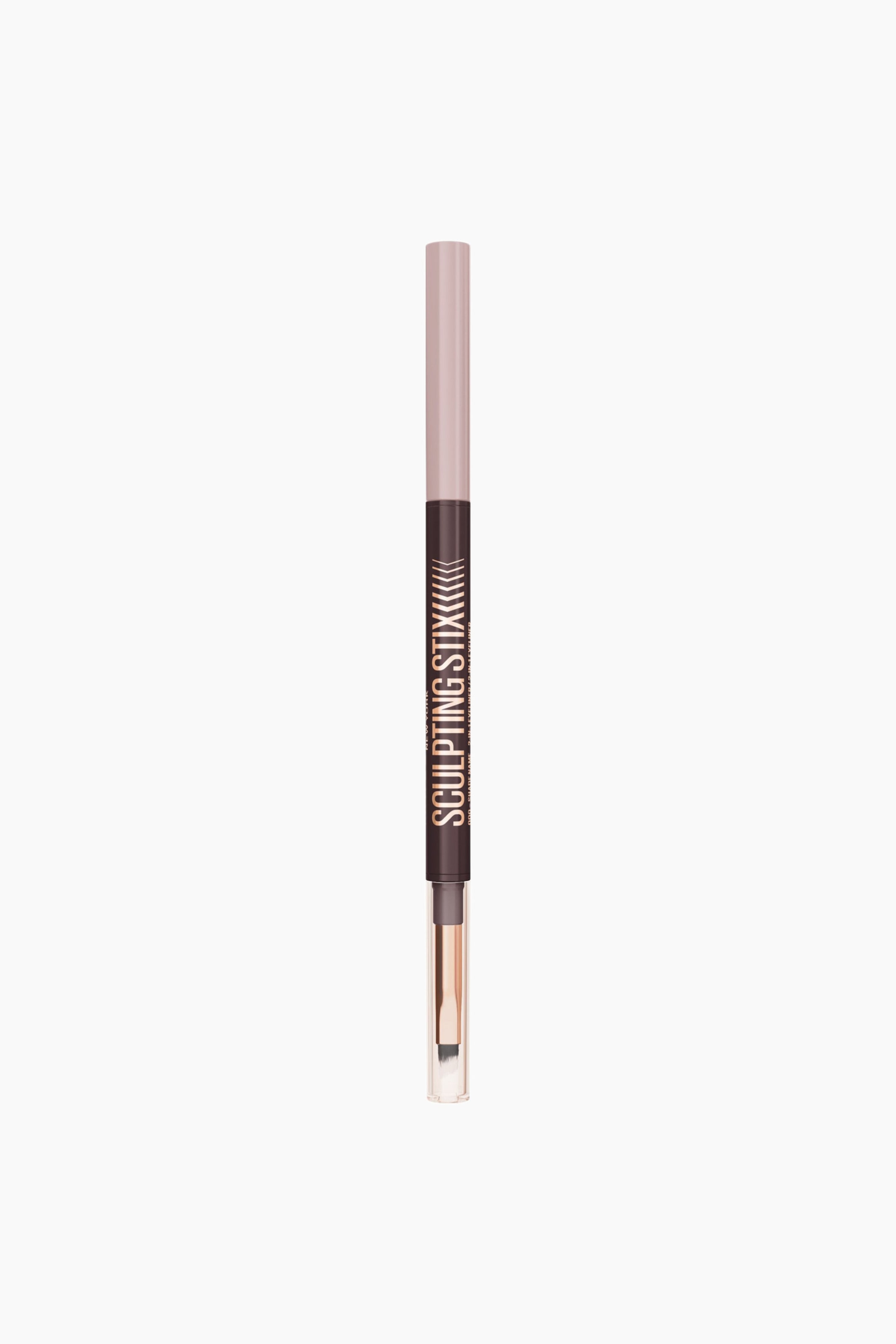 Größeres Bild ansehen: Ein zweiseitiger Make-up-Stift steht aufrecht und zeigt direkt nach vorn. Sein oberer Abschnitt ist hellrosa und geht in einen dunkelbraunen Mittelteil über, auf dem "SCULPTING STIX" in roségoldenen Lettern mit Pfeildesigns zu sehen ist, und sein unteres Ende zeigt einen Pinselapplikator mit hellen Borsten und einer roségoldenen Zwinge, der von einer transparenten Kappe umschlossen ist.