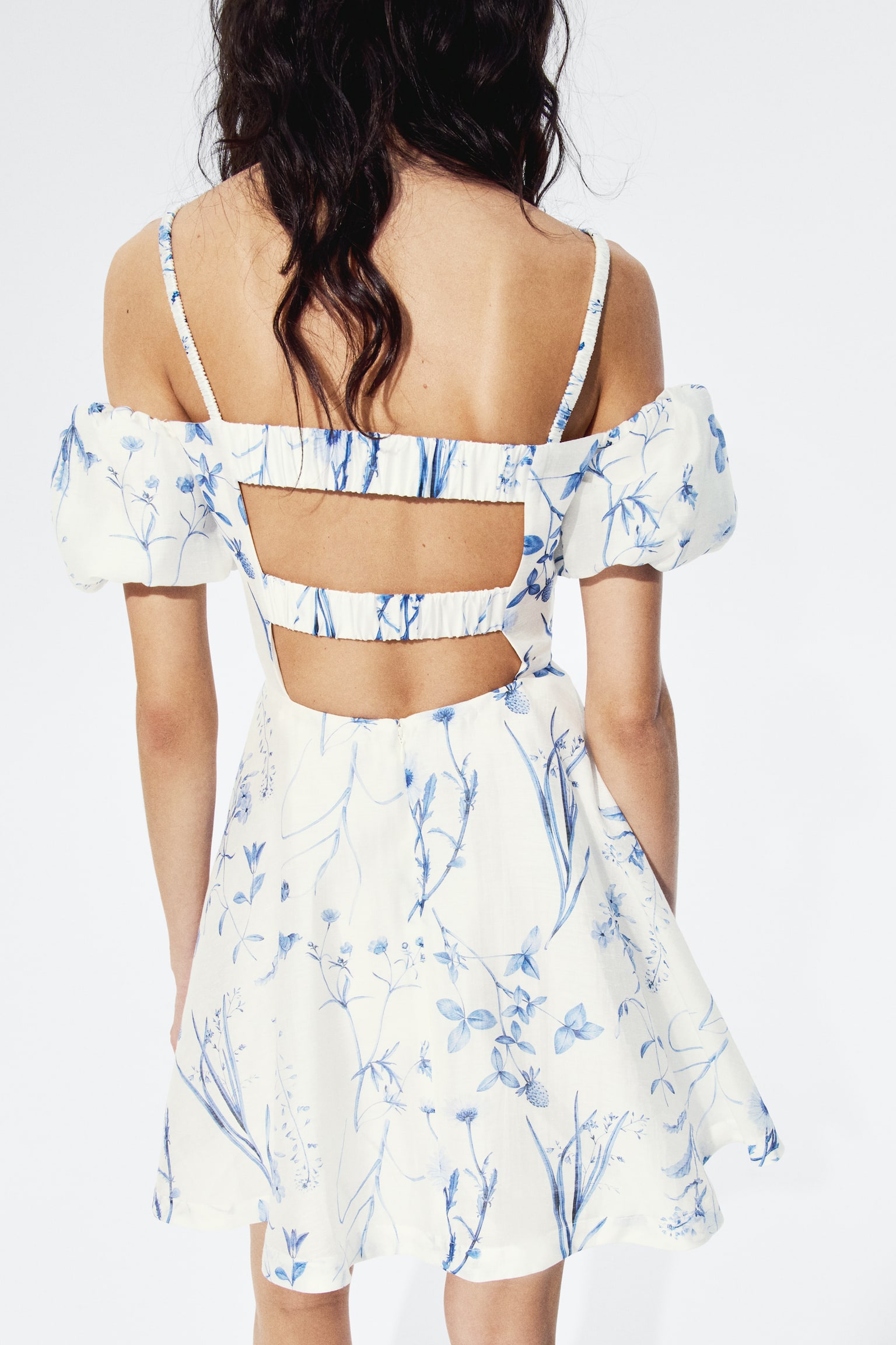 Linen-blend cold shoulder dress - 4