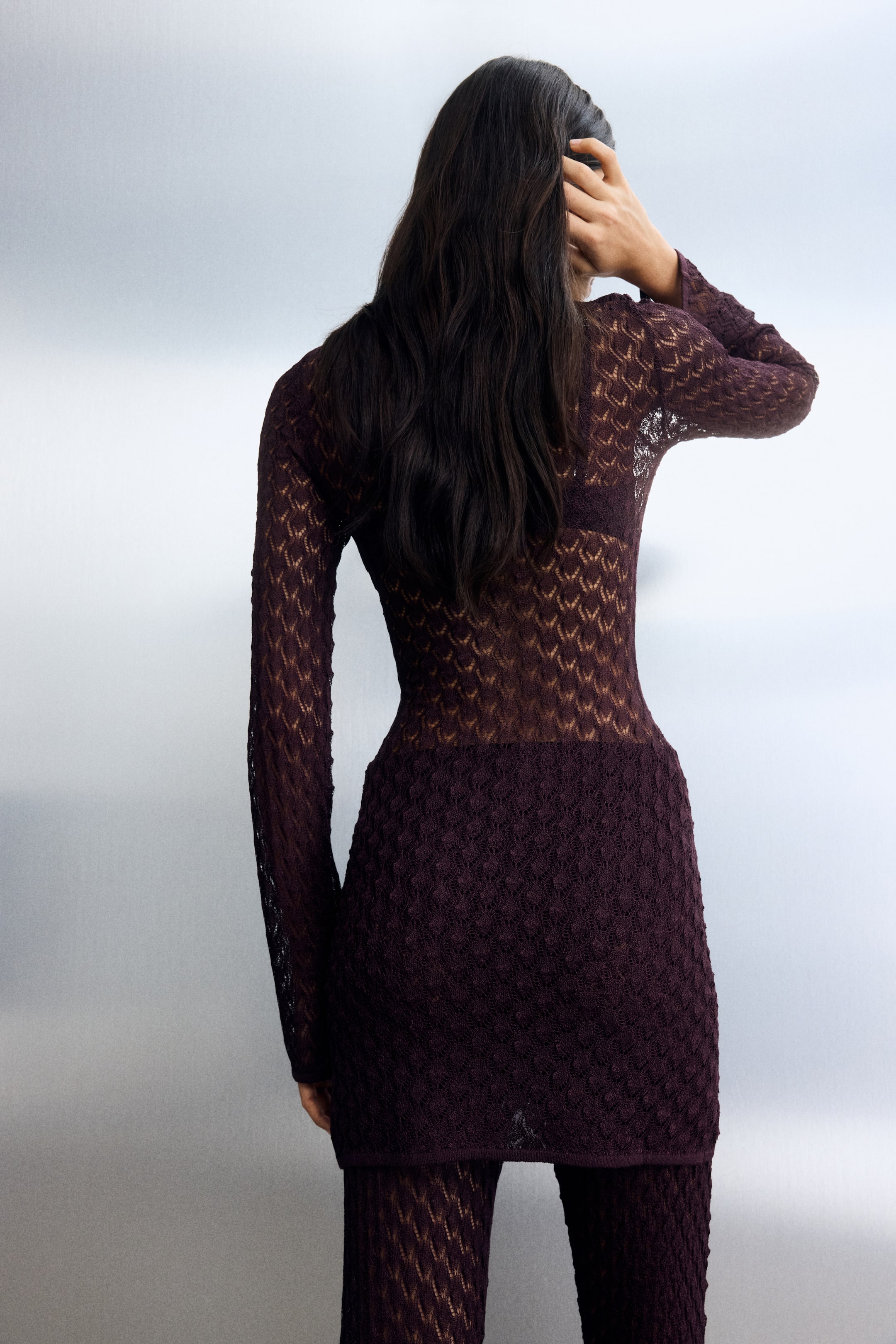 Nagyobb kép megtekintése: Fénylő lyukmintás kötött felső - Szilvapiros - NŐI | H&M HU 3