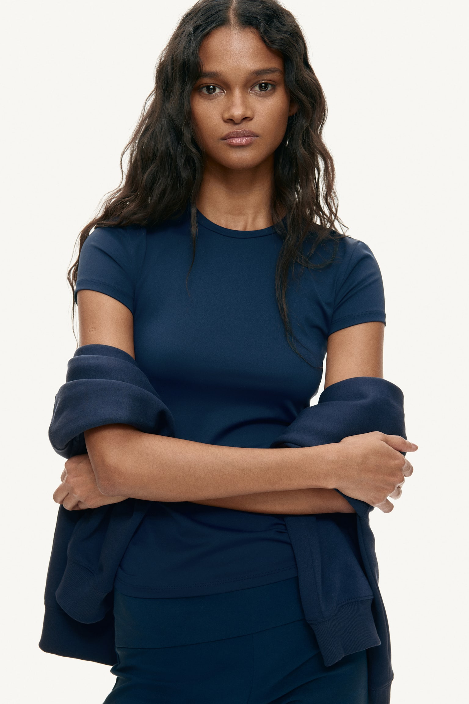 Fitted microfibre T-shirt - Navy blue/White/Black/Dusty pink/Dark brown/Light beige/Light grey/Light beige/Navy blue/Dark green - 1
