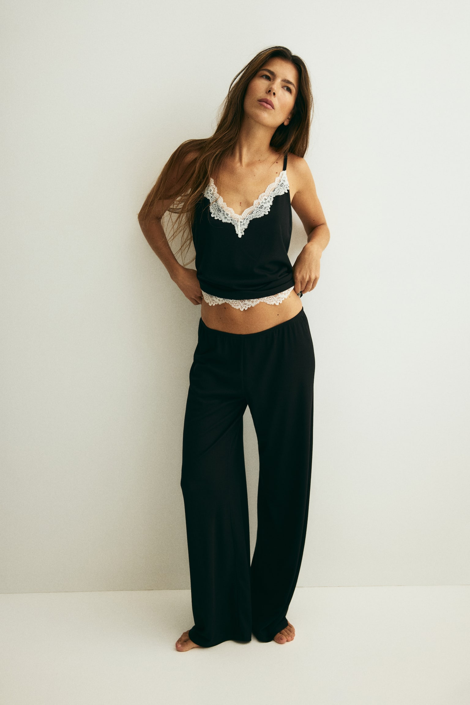 Pyjama côtelé avec dentelle - Noir/Marron foncé - 2