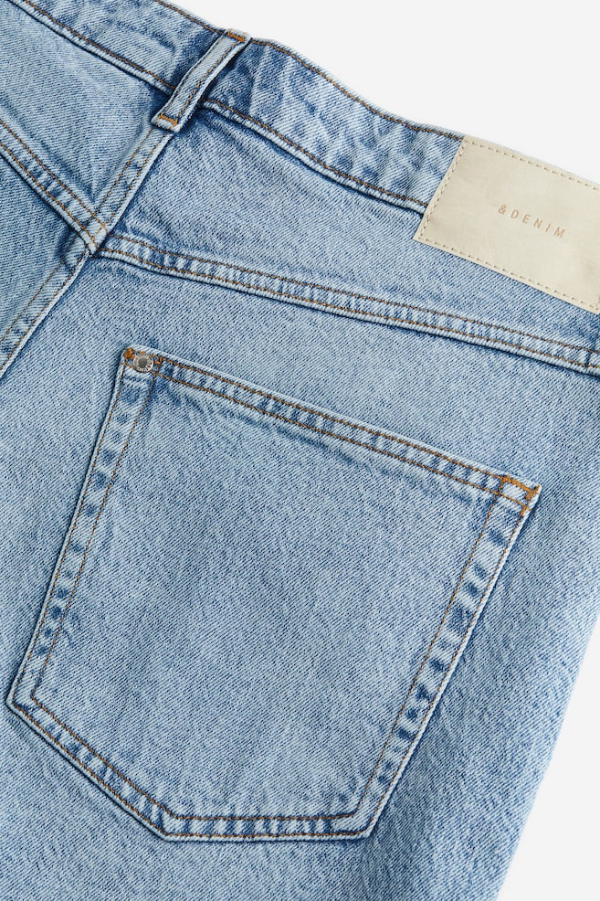 H&M+ 90s Cutoff High Waist Shorts - Lys denimblå/Lys denimblå/Sort - 5