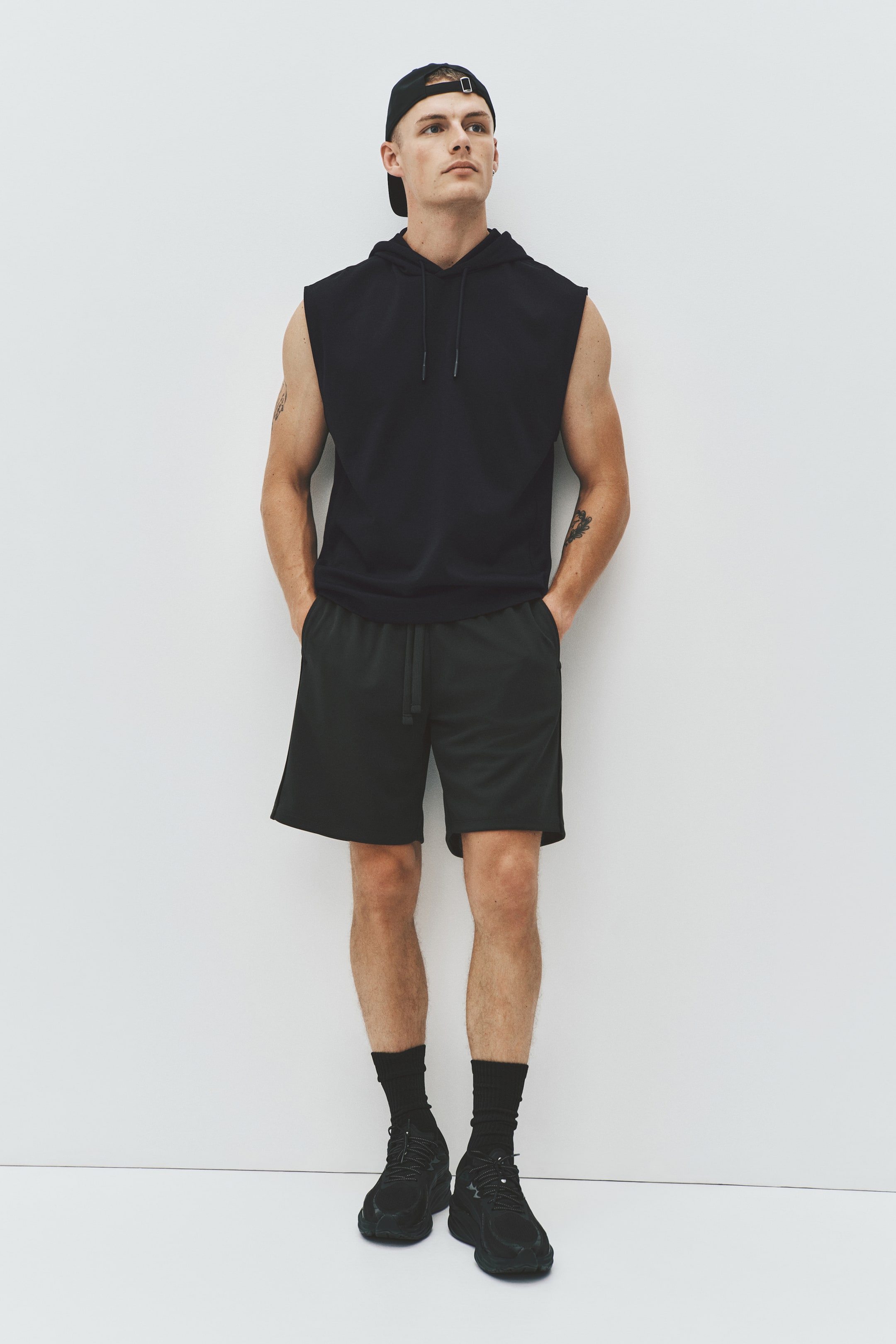 Мужские худи H&M Regular-Fit Sleeveless Sports with DryMove™ — фото 3