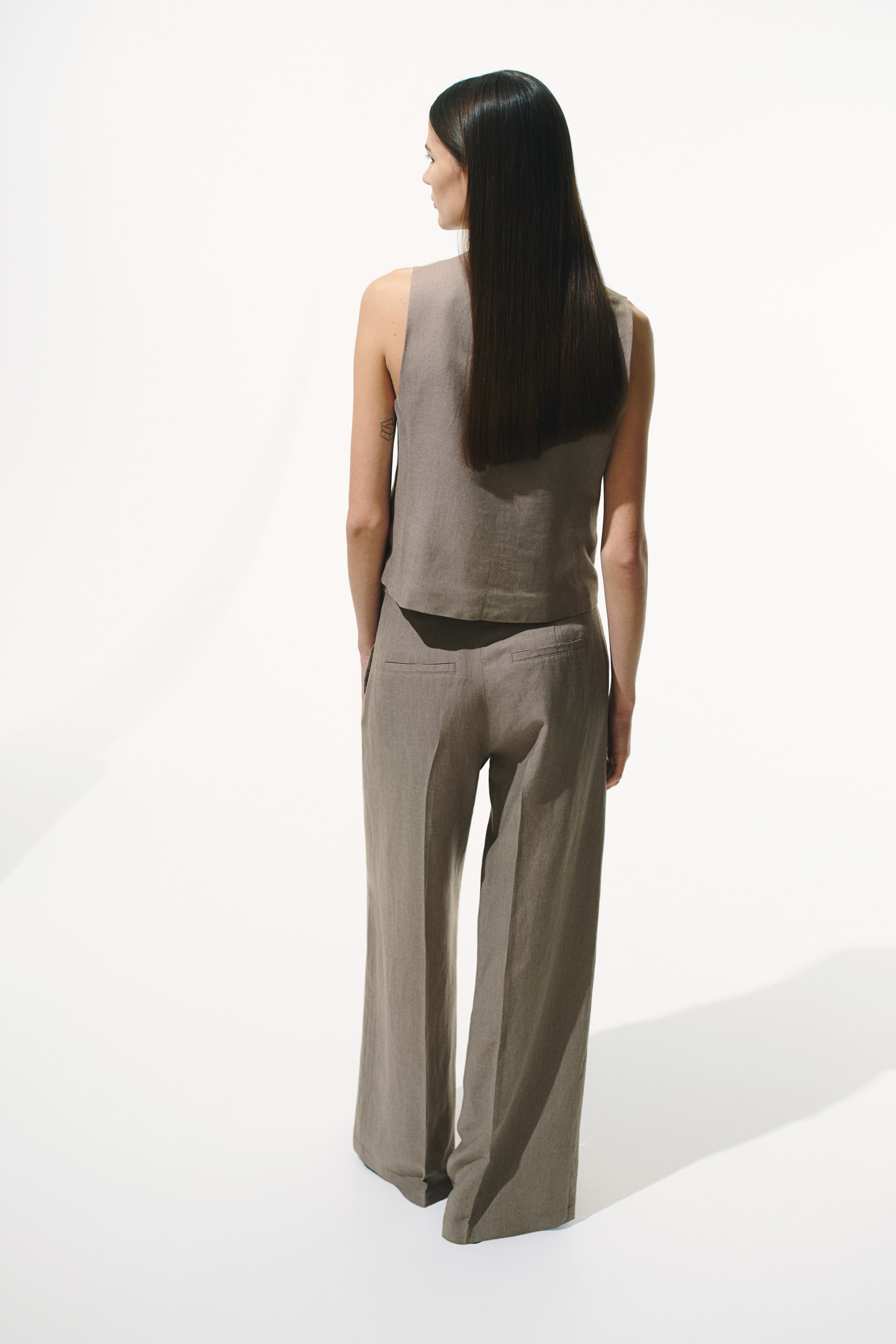 Wide-Leg Linen-Blend Pants