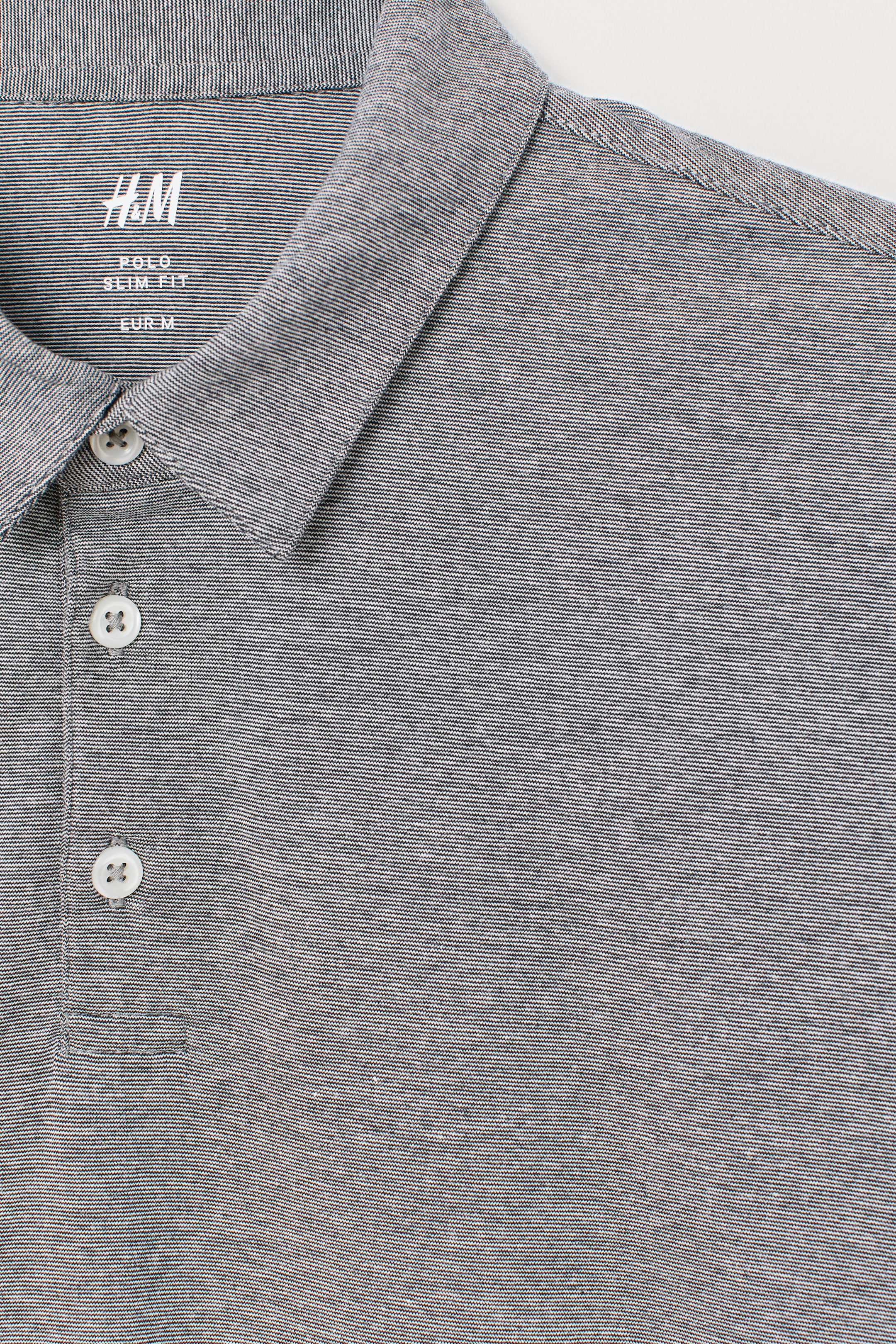 Größeres Bild ansehen: Poloshirt Slim Fit - Schwarz/Schmalgestreift - Men | H&M DE 2